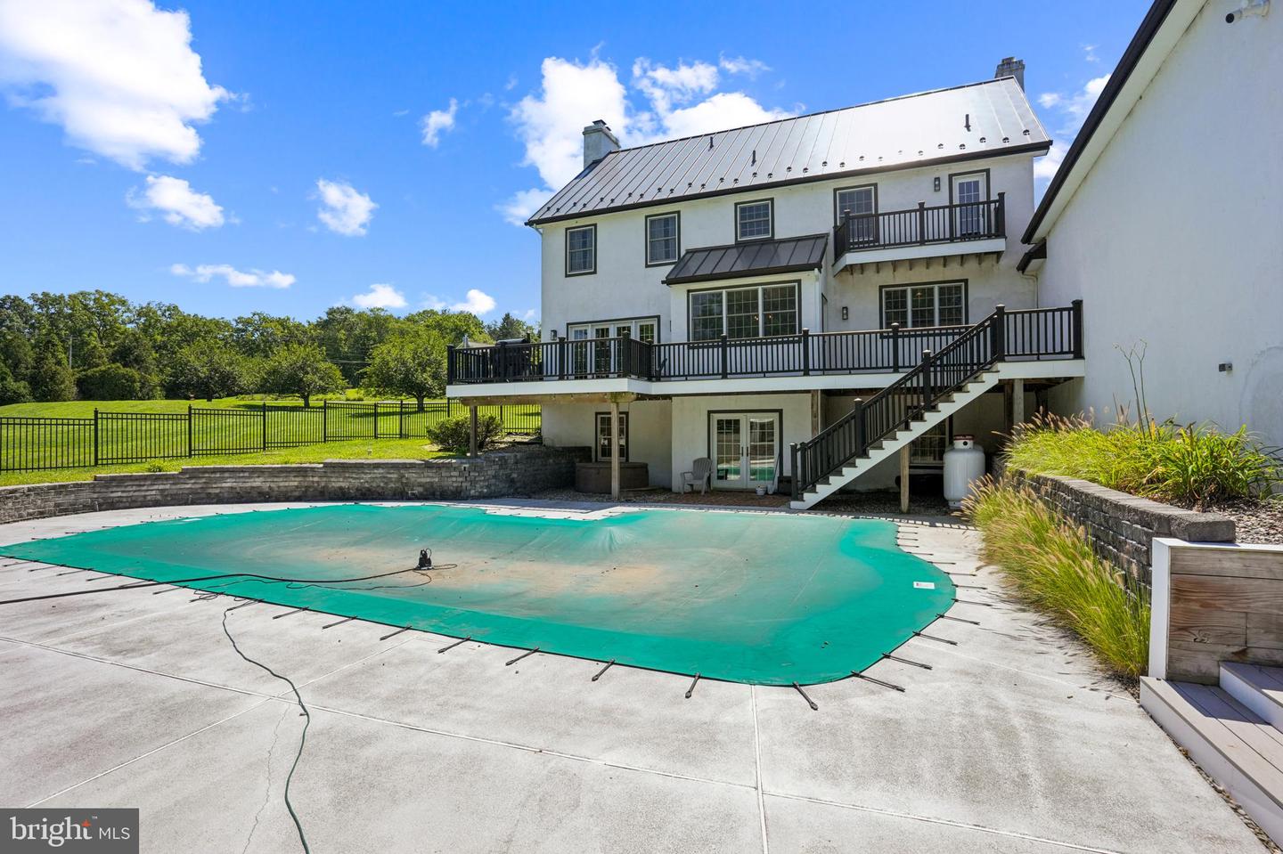 Pottstown, Pennsylvania, 19465, United States, 3 Bedrooms Bedrooms, ,6 BathroomsBathrooms,Residential,For Sale,1913550