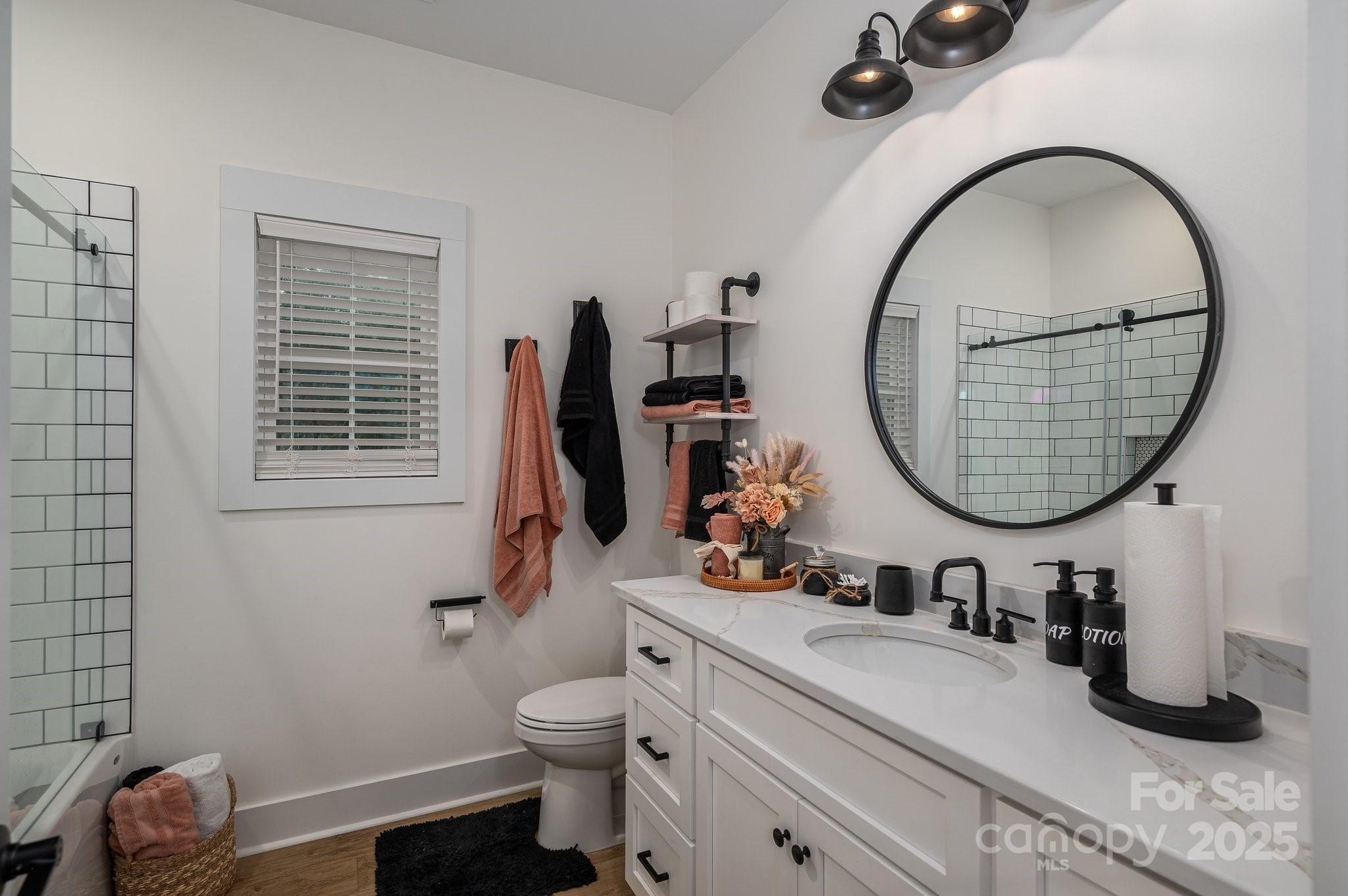 Lincolnton, North Carolina, 28092, United States, 4 Bedrooms Bedrooms, ,2 BathroomsBathrooms,Residential,For Sale,1944846