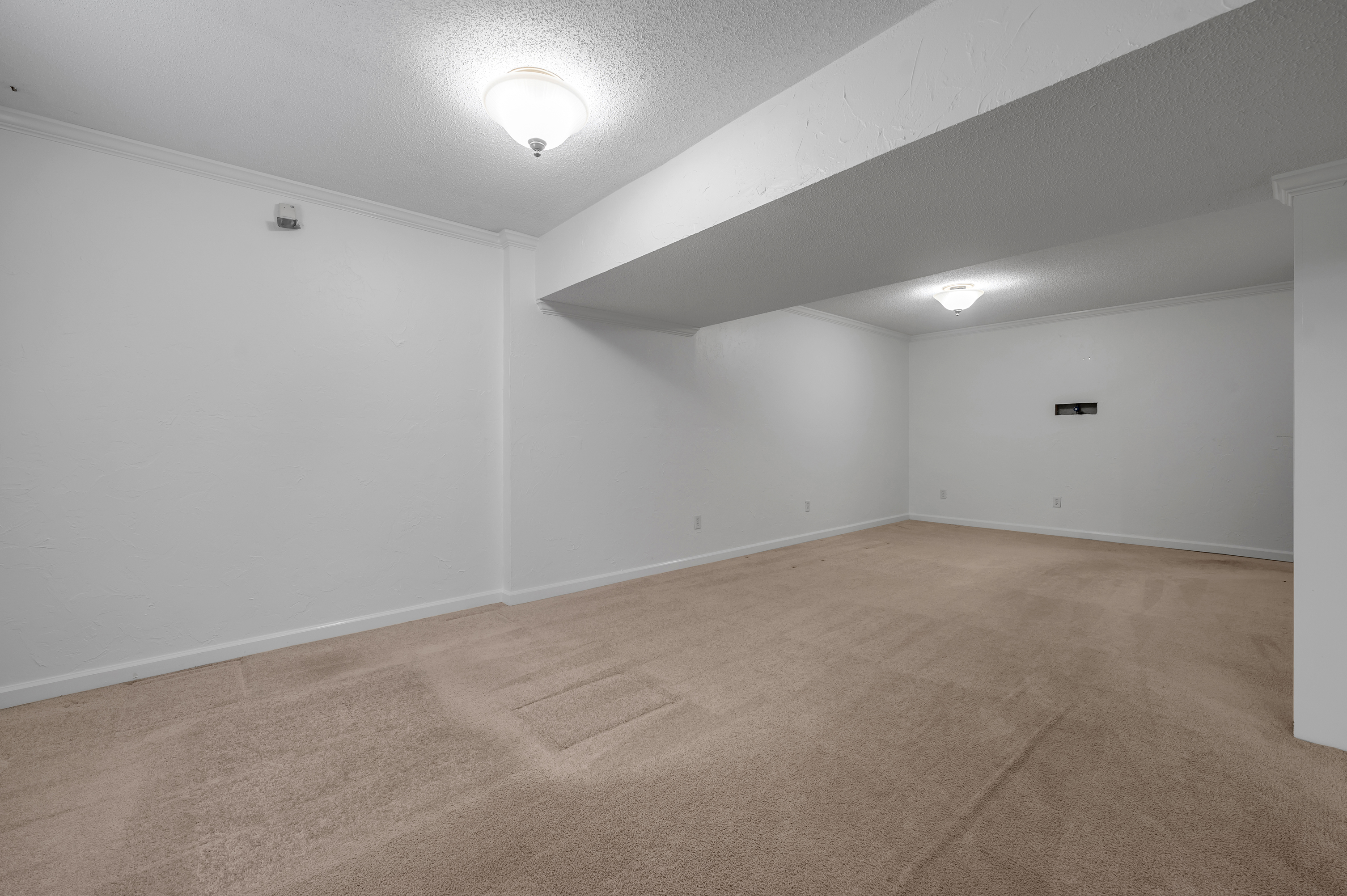  1104 Seville Court - 物件實景