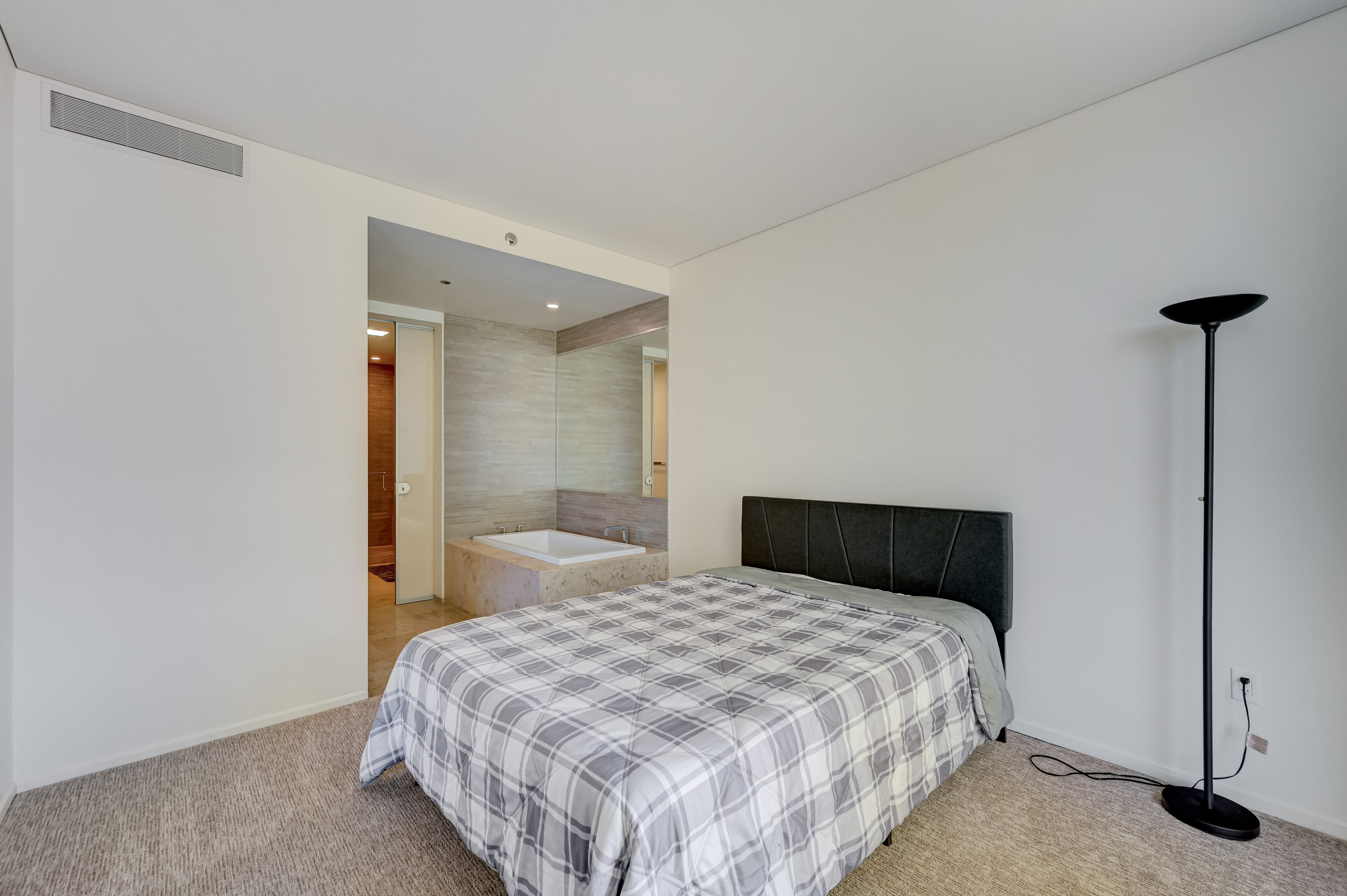  New to Market - 物件實景