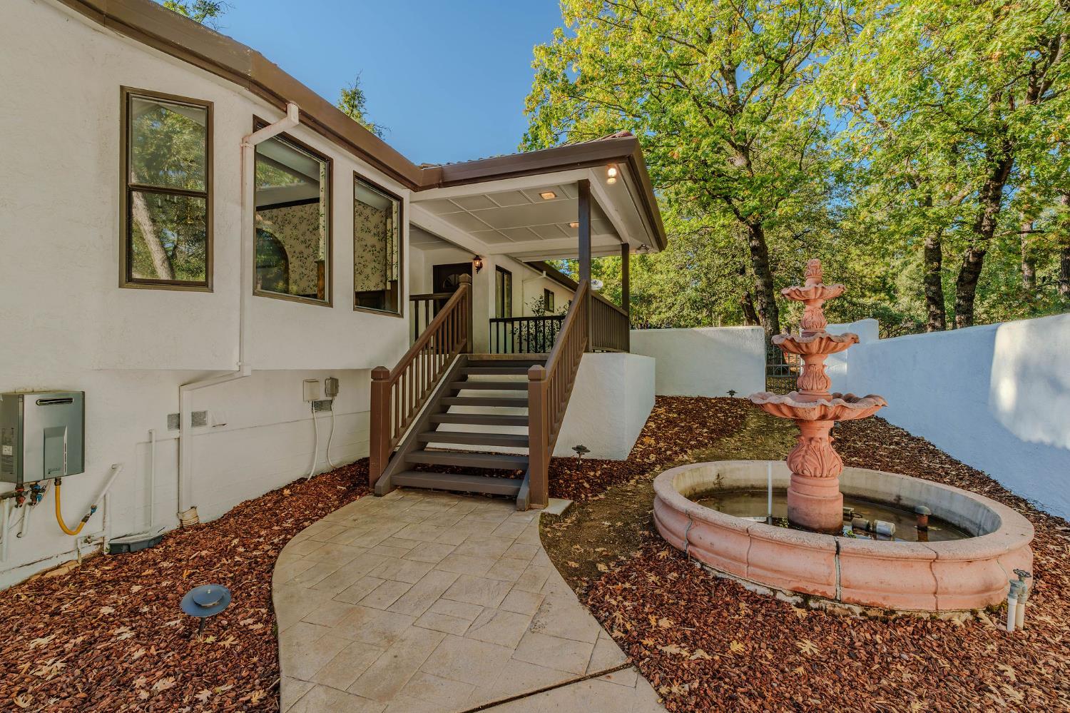 Pine Grove, California, 95665, United States, 3 Bedrooms Bedrooms, ,4 BathroomsBathrooms,Residential,For Sale,1975649