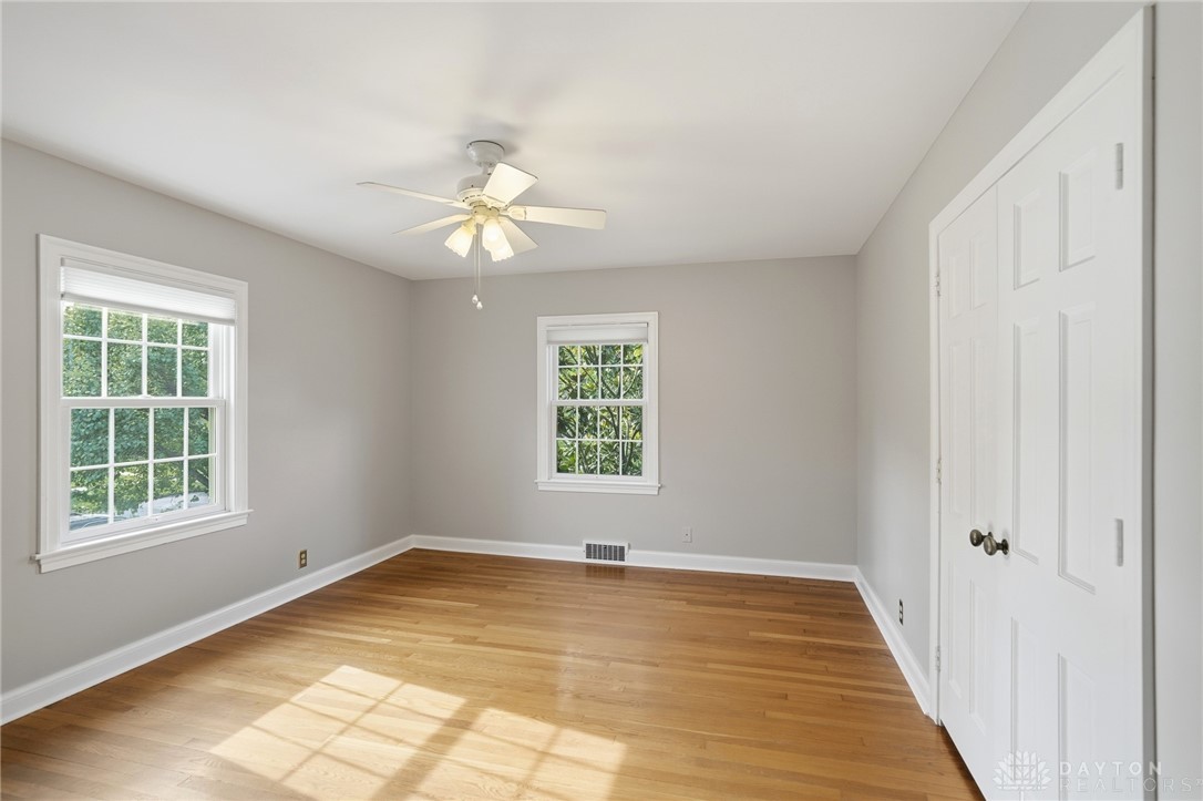 Oakwood, Ohio, 45409, United States, 4 Bedrooms Bedrooms, ,3 BathroomsBathrooms,Residential,For Sale,1987886