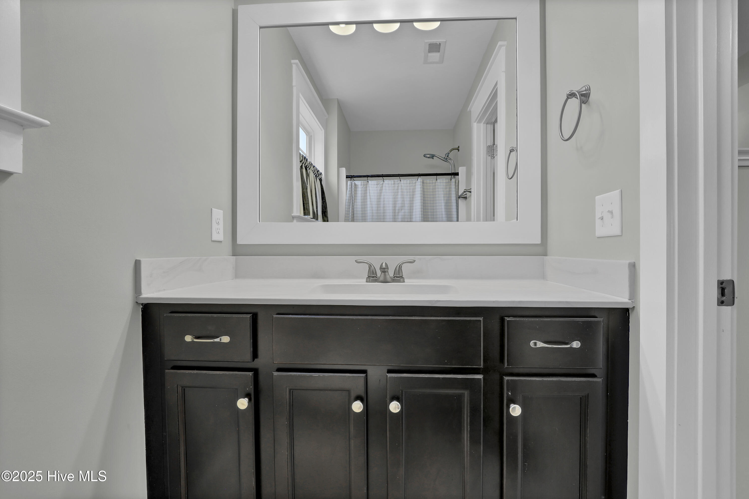 Hampstead, North Carolina, 28443, United States, 3 Bedrooms Bedrooms, ,3 BathroomsBathrooms,Residential,For Sale,1968029