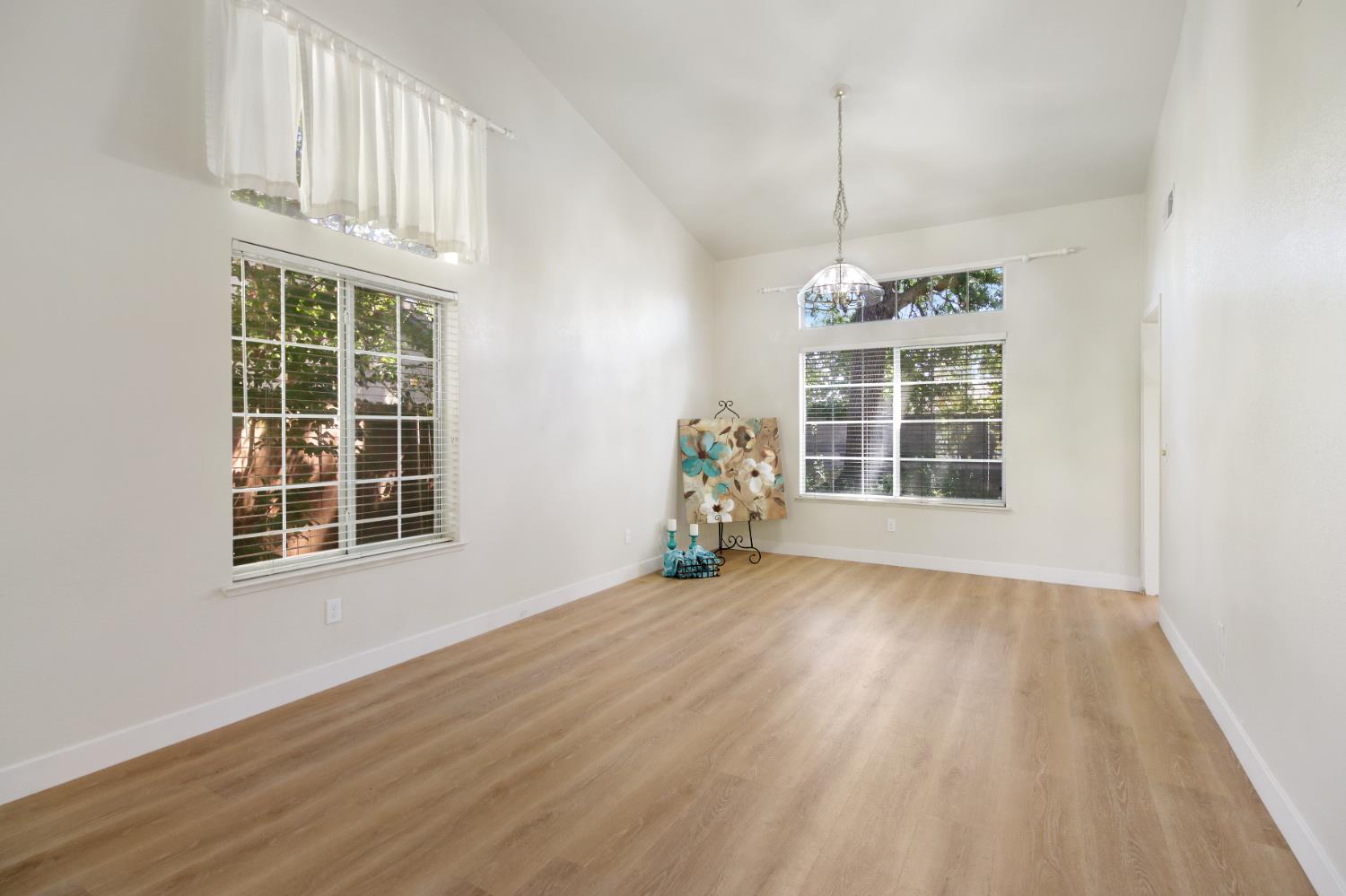 Folsom, California, 95630, United States, 4 Bedrooms Bedrooms, ,3 BathroomsBathrooms,Residential,For Sale,1926196