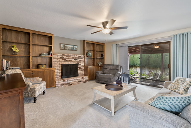 Hollister, California, 95023, United States, 3 Bedrooms Bedrooms, ,2 BathroomsBathrooms,Residential,For Sale,1882231