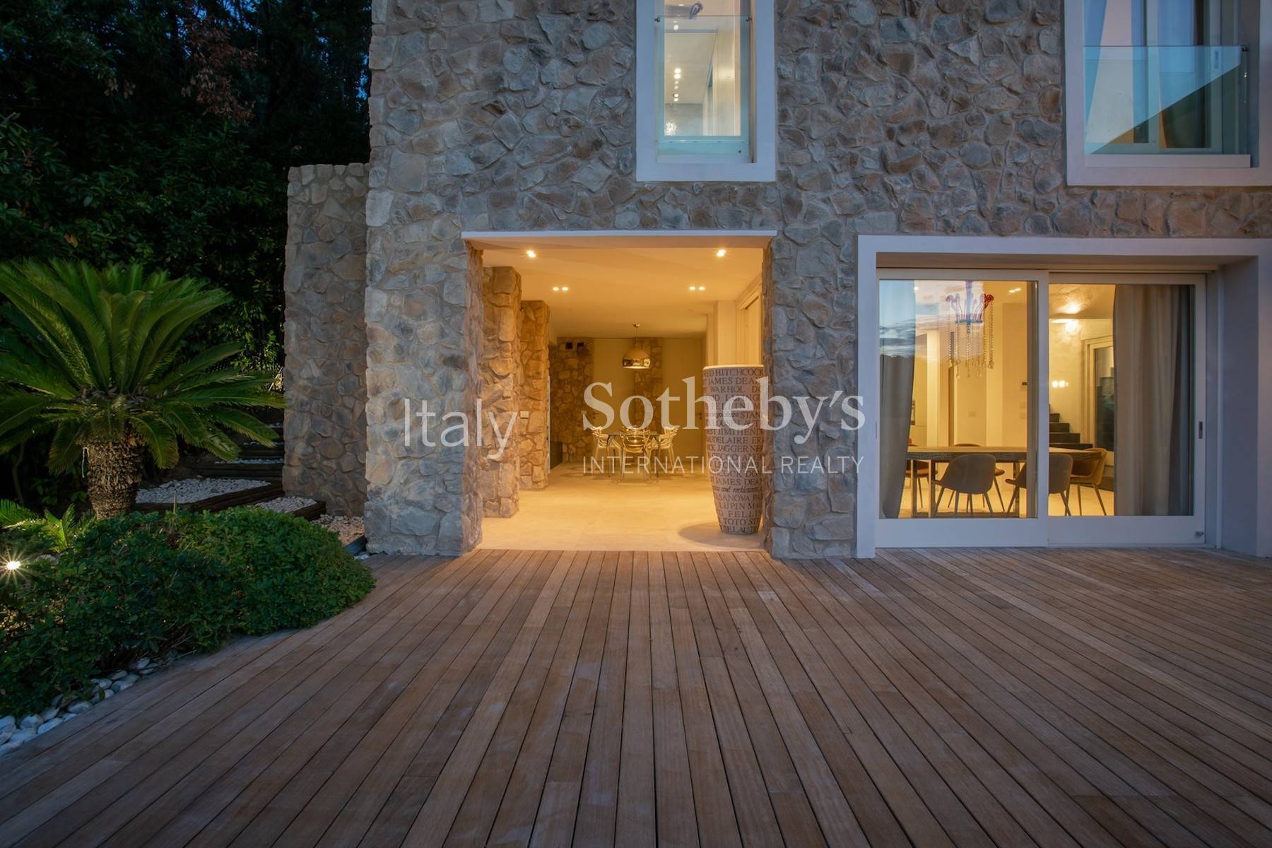  Stunning contemporary-style villa with sea view - 物件實景