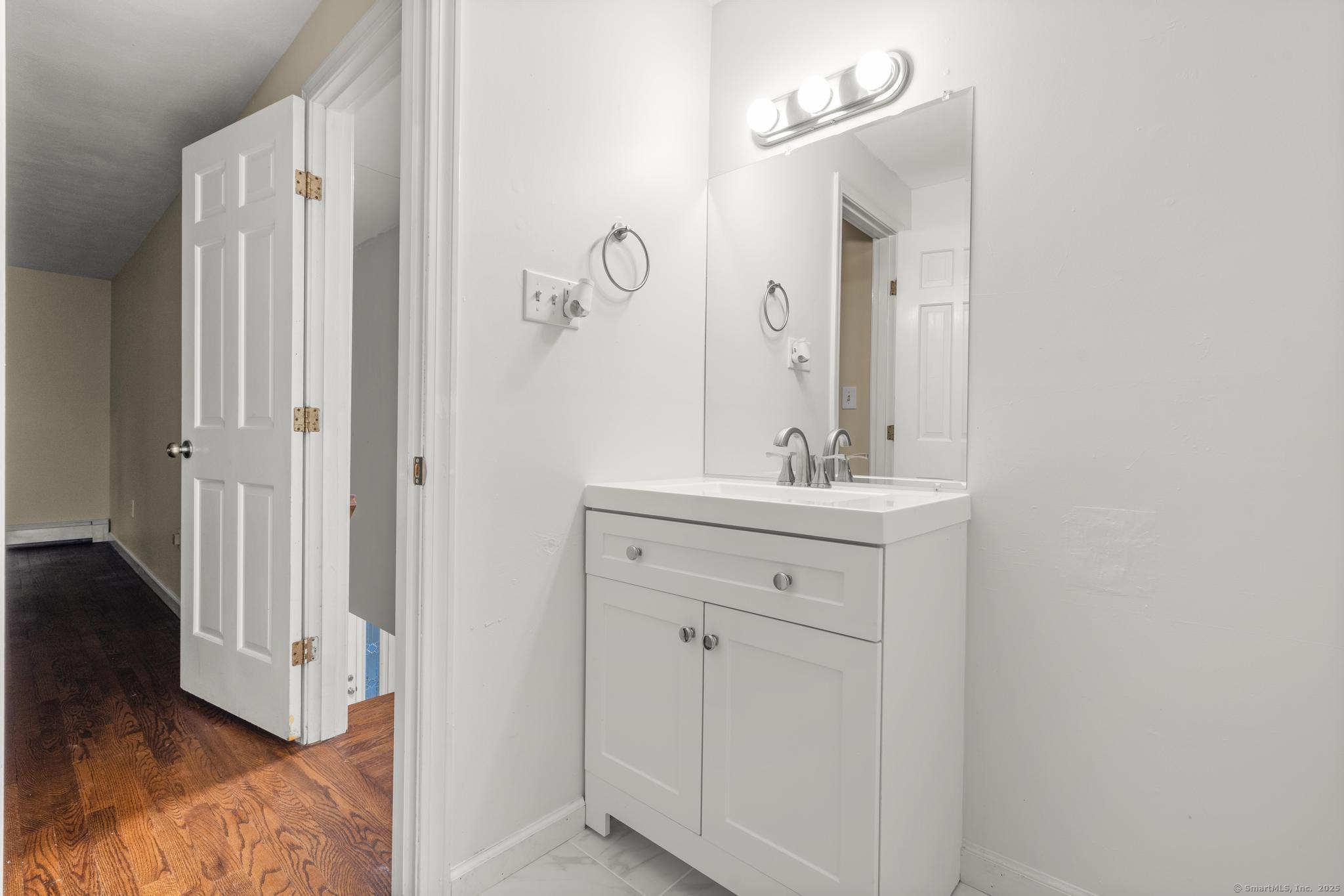 Madison, Connecticut, 06443, United States, 4 Bedrooms Bedrooms, ,3 BathroomsBathrooms,Residential,For Sale,1917489