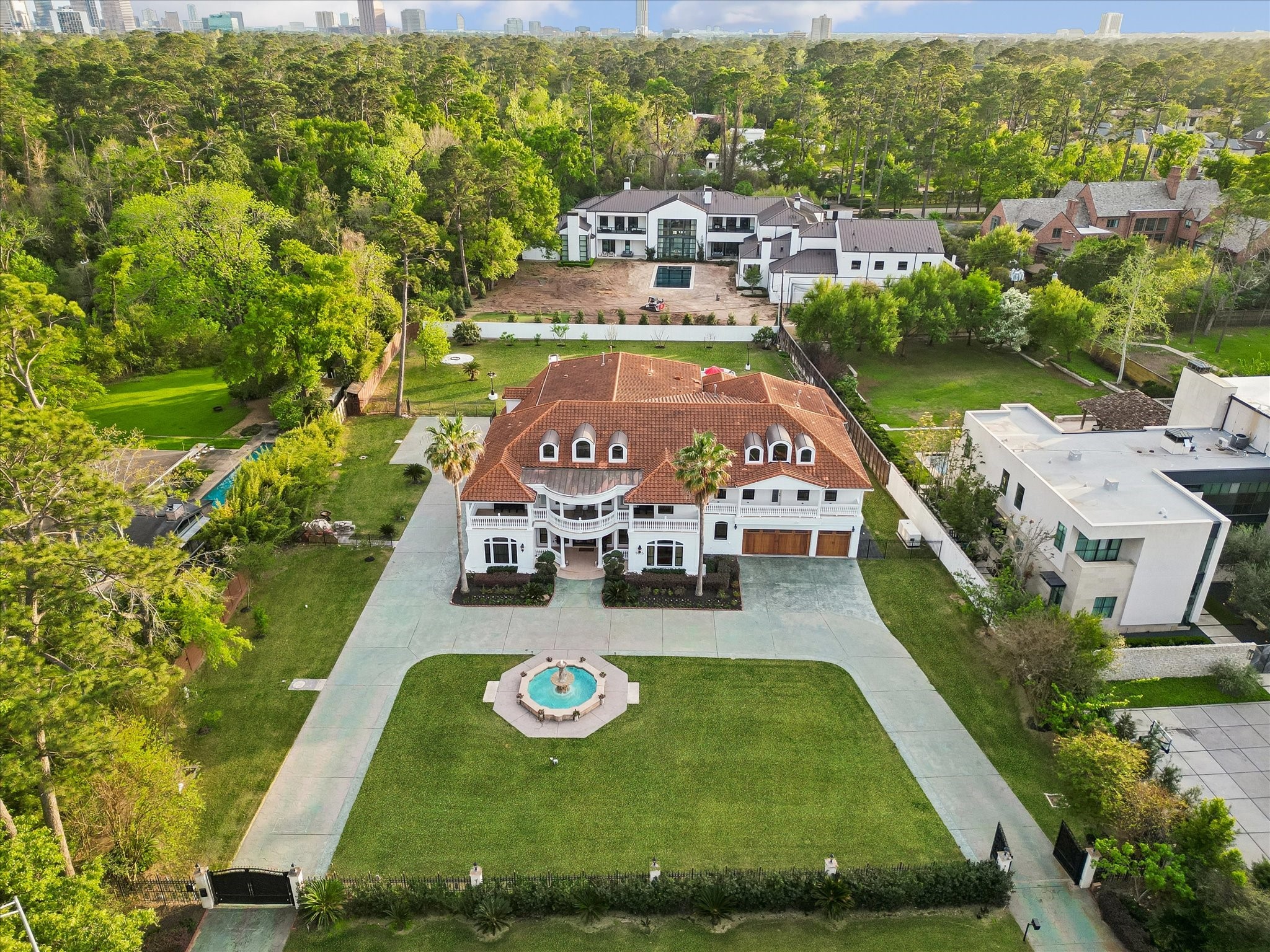  9105 Memorial Drive - 物件實景