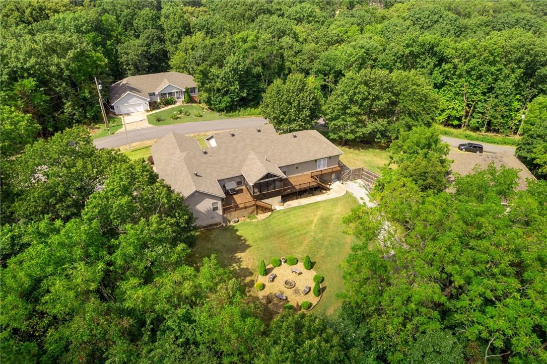 Bella Vista, Arkansas, 72715, United States, 3 Bedrooms Bedrooms, ,4 BathroomsBathrooms,Residential,For Sale,1942252