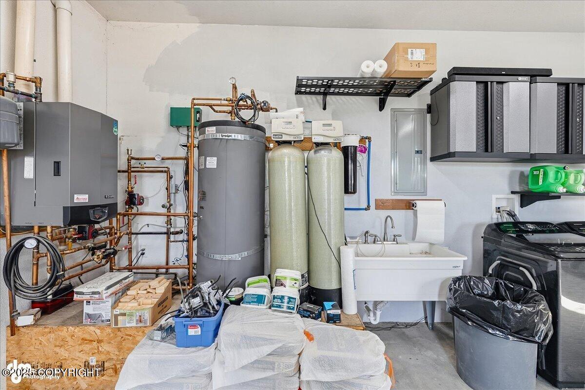 Sterling, Alaska, 99672, United States, 4 Bedrooms Bedrooms, ,3 BathroomsBathrooms,Residential,For Sale,1974036