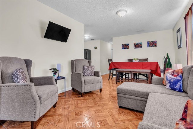 Los Angeles, California, 90059, United States, 3 Bedrooms Bedrooms, ,2 BathroomsBathrooms,Residential,For Sale,1916036