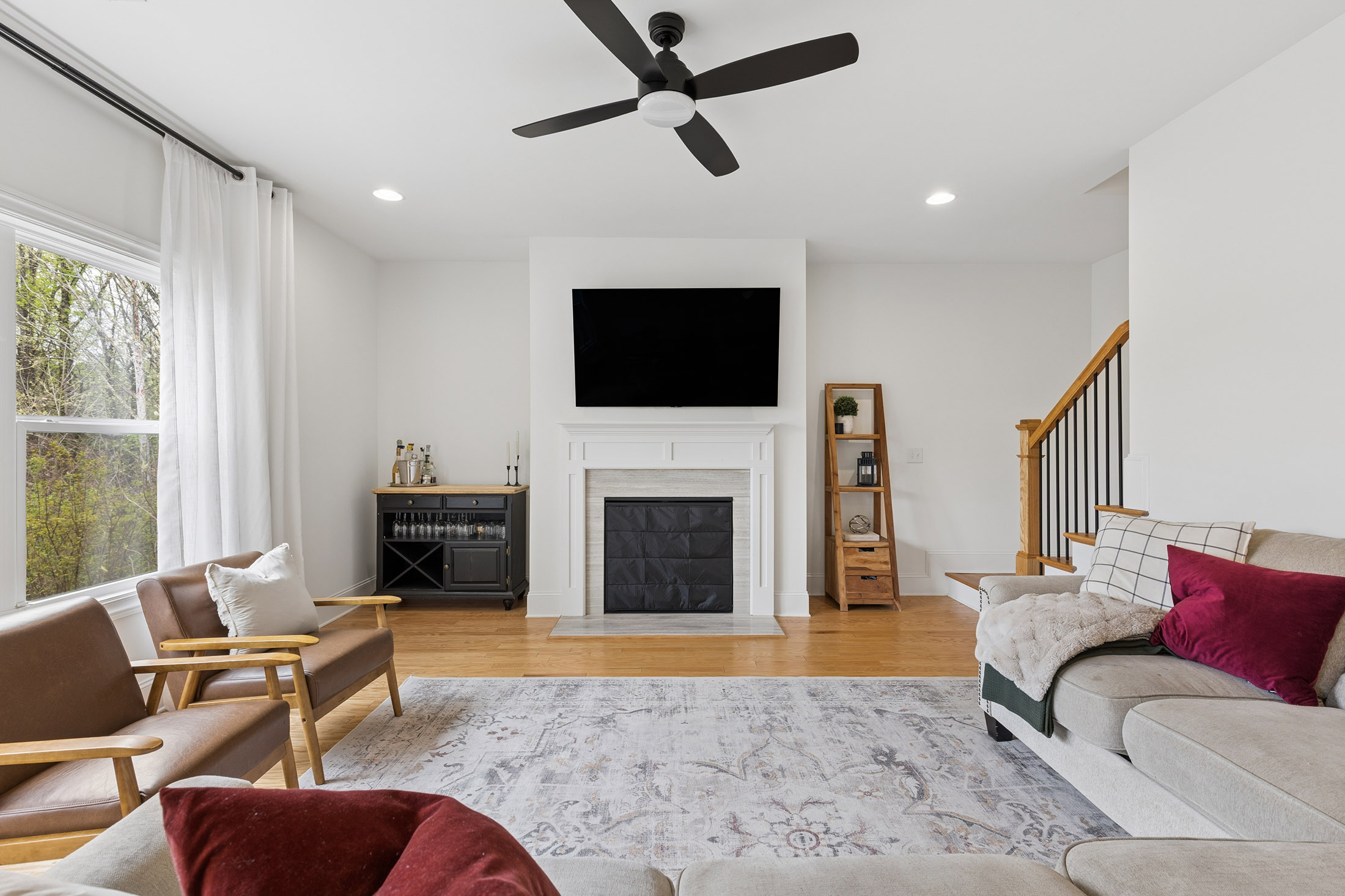  Freshly Updated and Move-in Ready Home in a Prime Westside Location - 物件實景