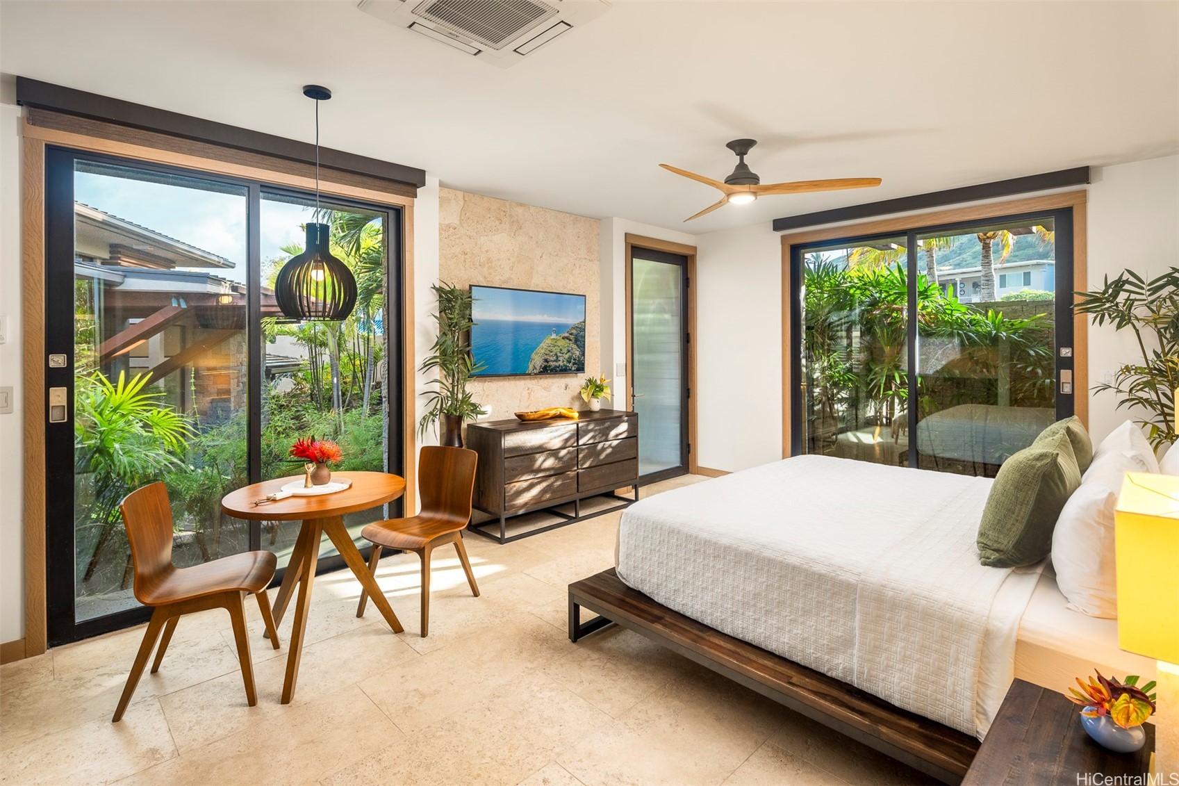 Honolulu, Hawaii, 96825, United States, 6 Bedrooms Bedrooms, ,7 BathroomsBathrooms,Residential,For Sale,1856171