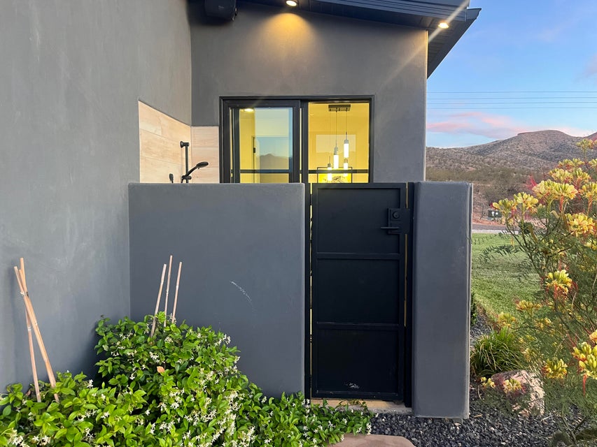 Washington, Utah, 84780, United States, 4 Bedrooms Bedrooms, ,4 BathroomsBathrooms,Residential,For Sale,1998221