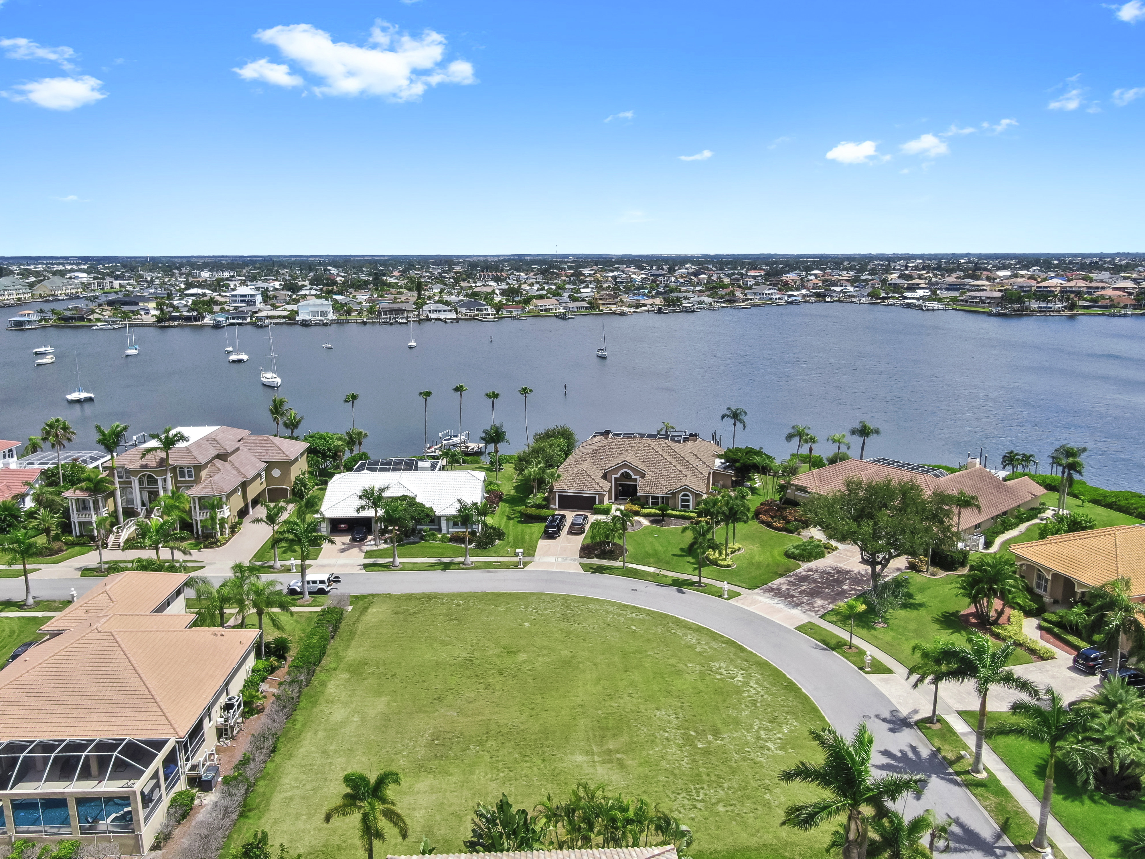 Apollo Beach, Florida, 33572, United States, 4 Bedrooms Bedrooms, ,3 BathroomsBathrooms,Residential,For Sale,1983023