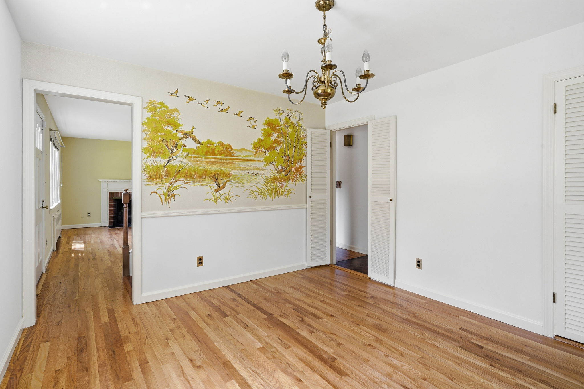  Charming & Versatile Cape Cod in Convenient Newfield - 物件實景