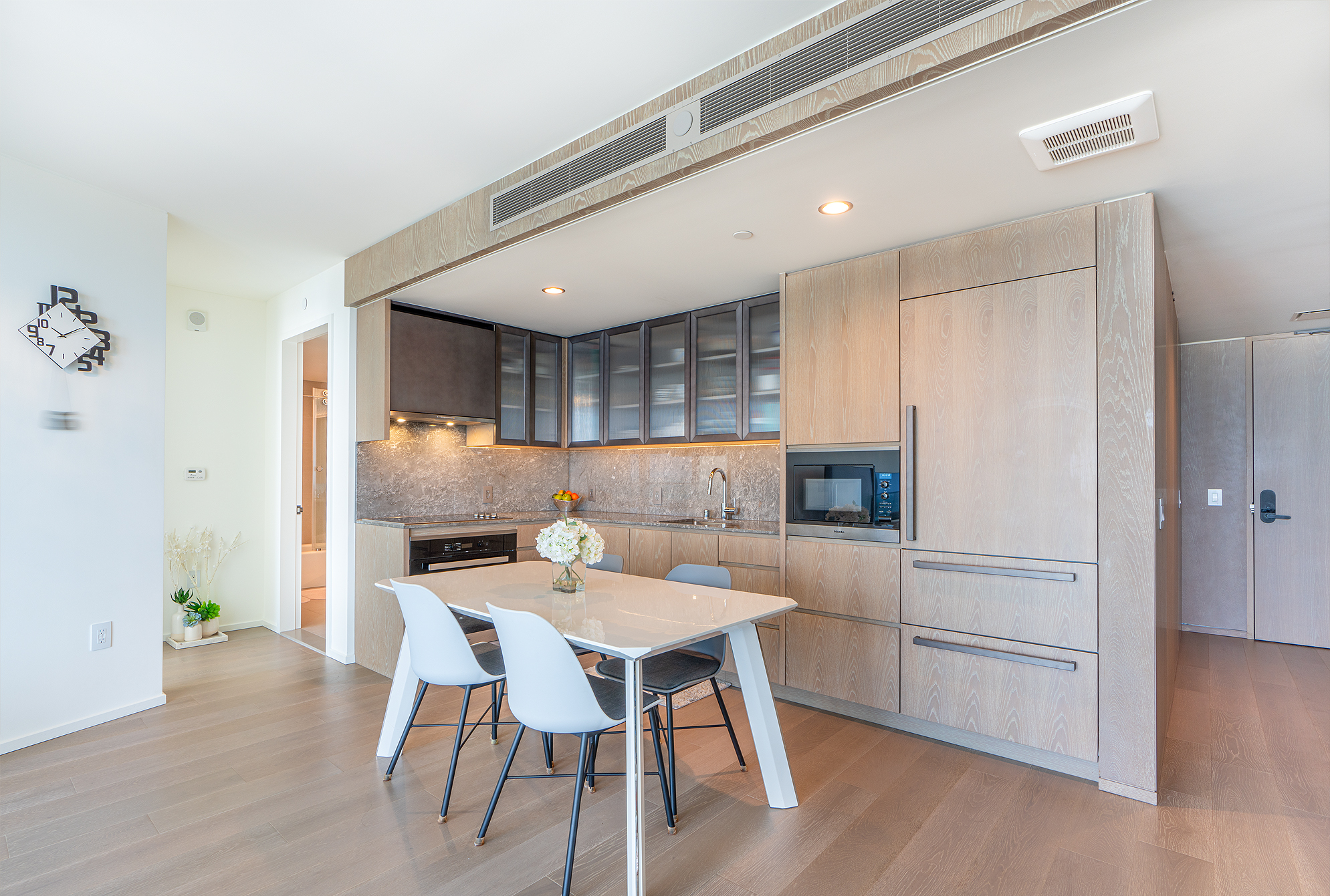 Honolulu, Hawaii, 96814, United States, 1 Bedroom Bedrooms, ,1 BathroomBathrooms,Residential,For Sale,1978157