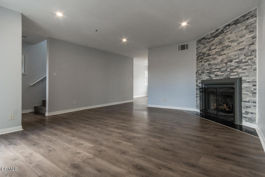 Panorama City, California, 91402, United States, 3 Bedrooms Bedrooms, ,3 BathroomsBathrooms,Residential,For Sale,1900925
