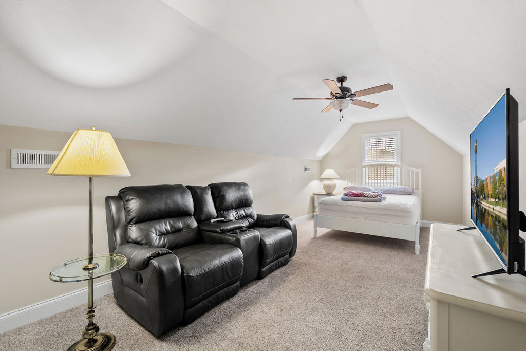 Sevierville, Tennessee, 37876, United States, 3 Bedrooms Bedrooms, ,2 BathroomsBathrooms,Residential,For Sale,2012111