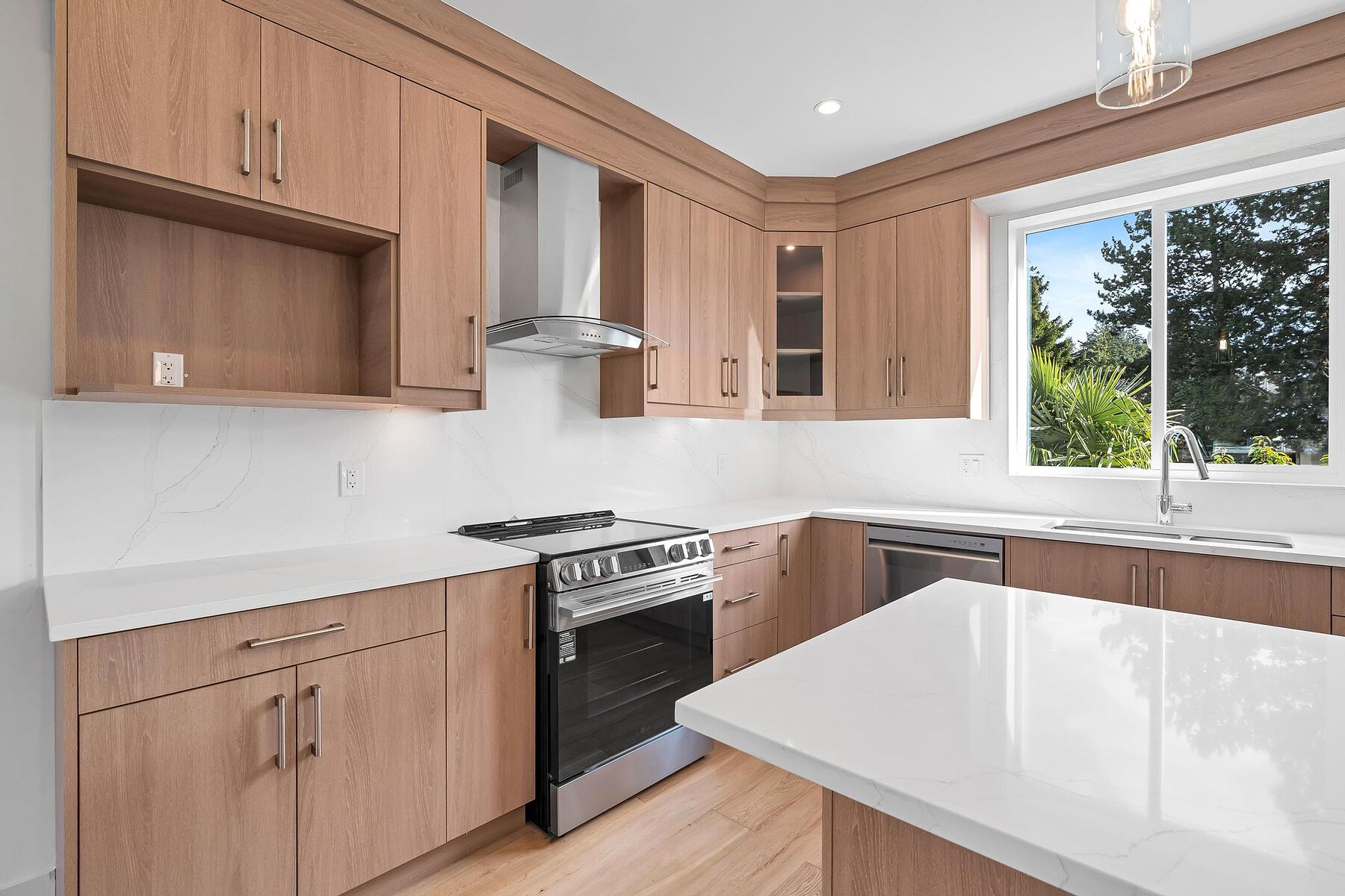  Brand New Gordon Head Townhome - 物件實景