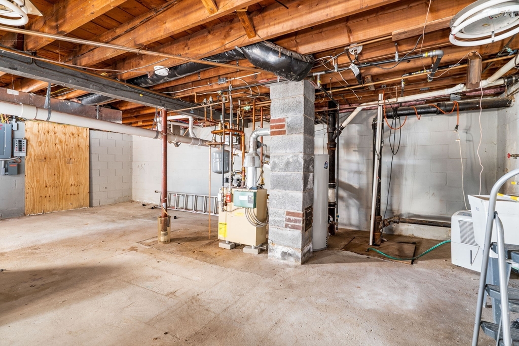 Lawrence, Massachusetts, 01843, United States, 3 Bedrooms Bedrooms, ,2 BathroomsBathrooms,Residential,For Sale,1999153