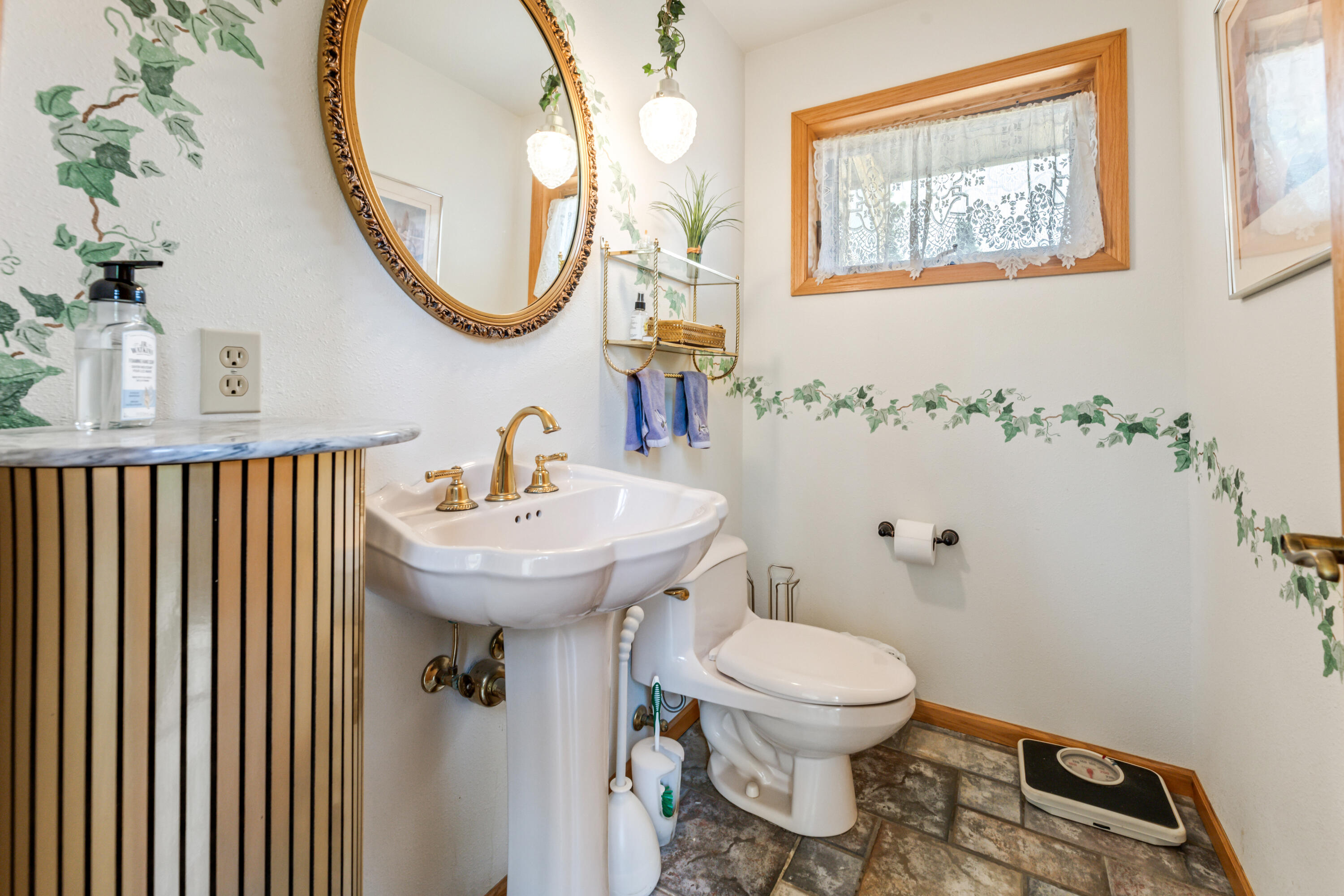 Buffalo, Wisconsin, 54629, United States, 4 Bedrooms Bedrooms, ,4 BathroomsBathrooms,Residential,For Sale,1903287