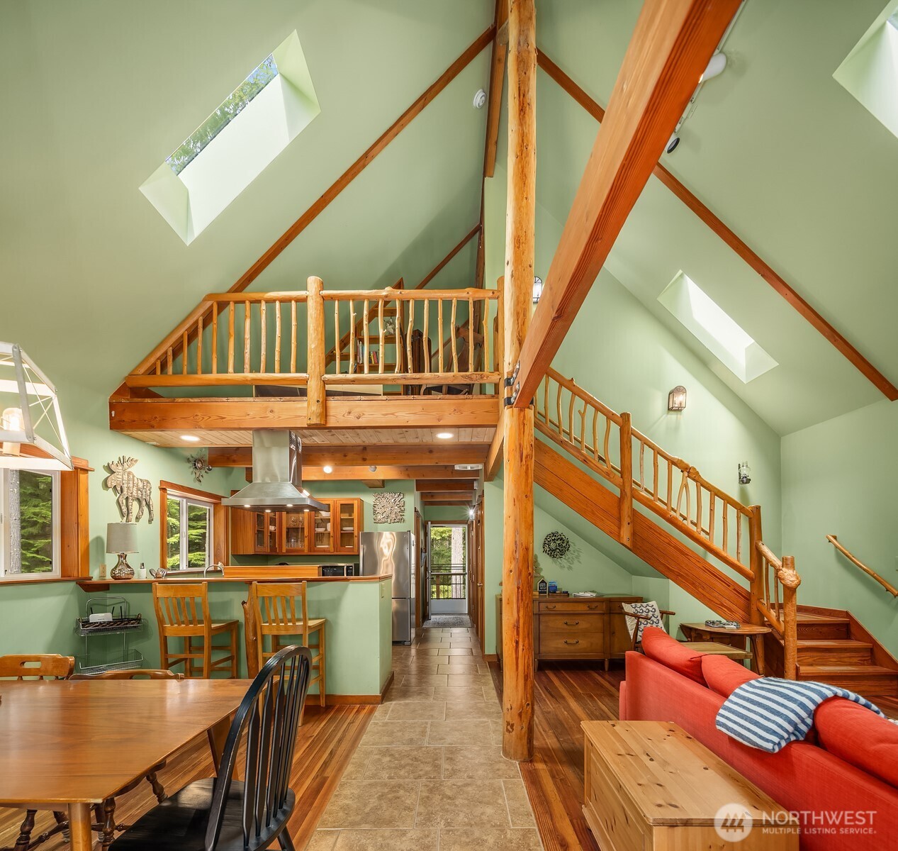 Clinton, Washington, 98236, United States, 3 Bedrooms Bedrooms, ,2 BathroomsBathrooms,Residential,For Sale,1949676