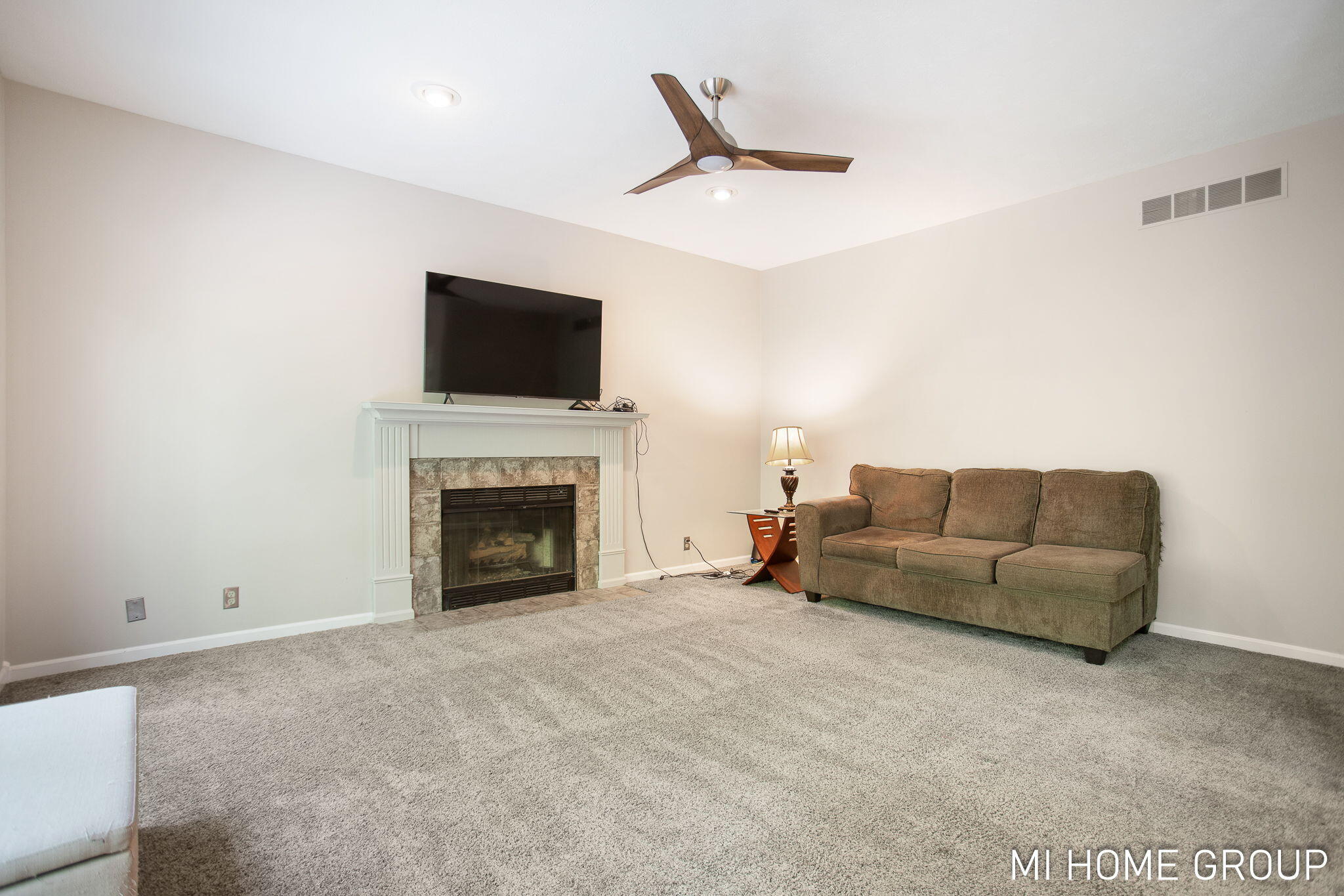 Holland, Michigan, 49424, United States, 4 Bedrooms Bedrooms, ,3 BathroomsBathrooms,Residential,For Sale,1849083