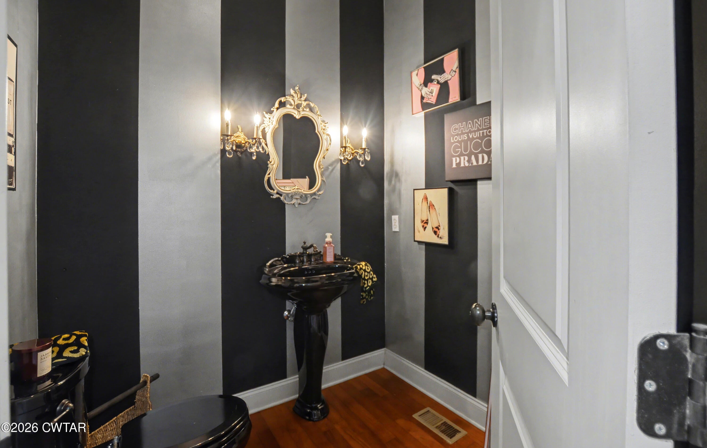 Humboldt, Tennessee, 38343, United States, 4 Bedrooms Bedrooms, ,3 BathroomsBathrooms,Residential,For Sale,2011825