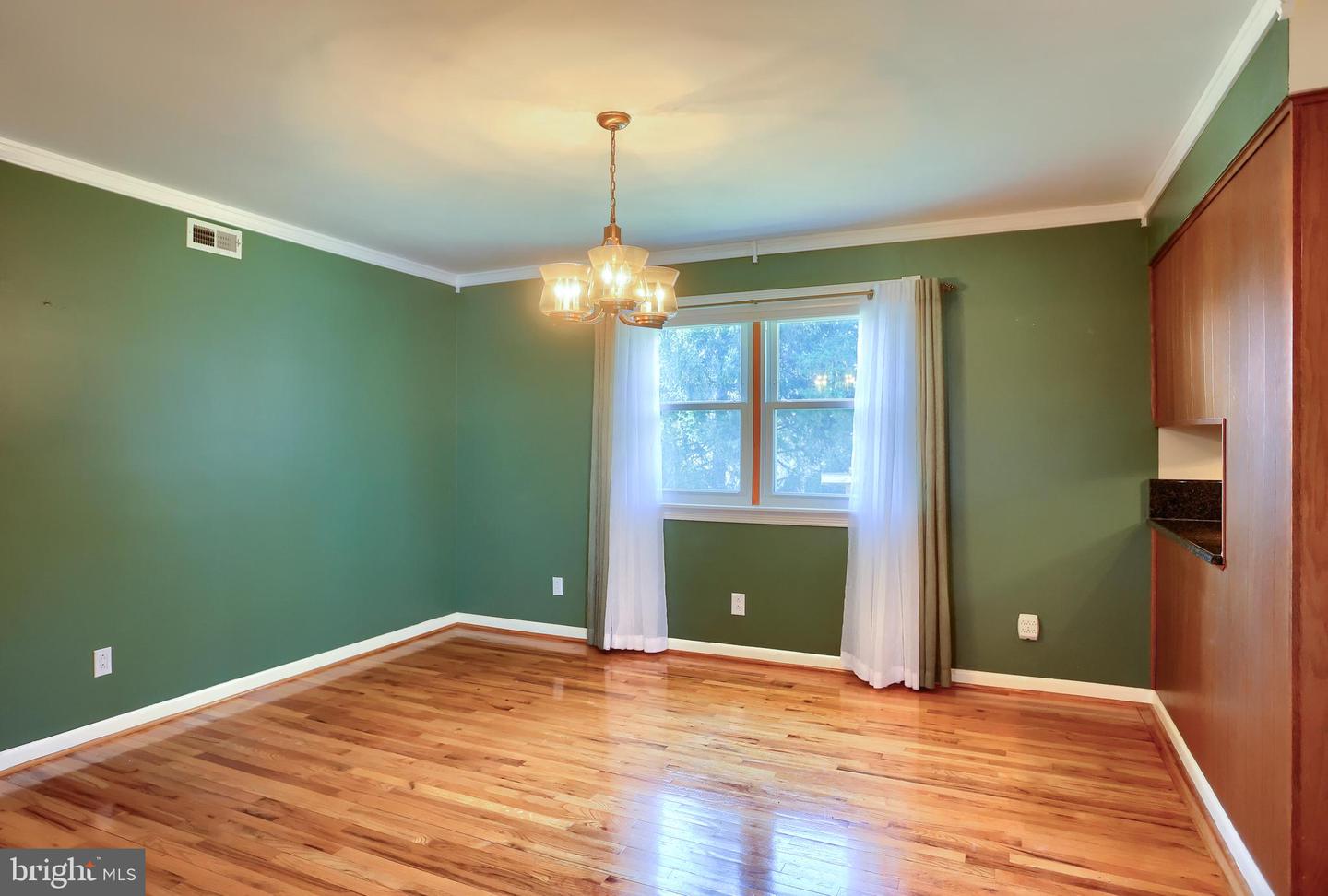 Finksburg, Maryland, 21048, United States, 3 Bedrooms Bedrooms, ,3 BathroomsBathrooms,Residential,For Sale,1891876