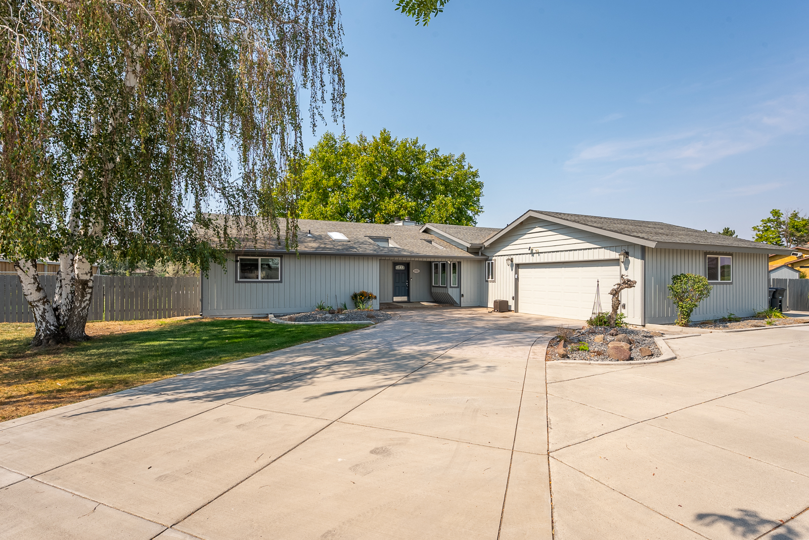 Moses Lake, Washington, 98837, United States, 3 Bedrooms Bedrooms, ,2 BathroomsBathrooms,Residential,For Sale,1915688