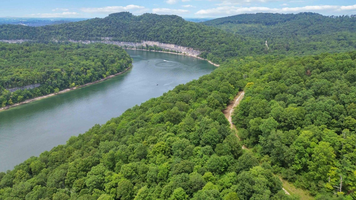 Somerset, Kentucky, 42501, United States, ,Residential,For Sale,1923151