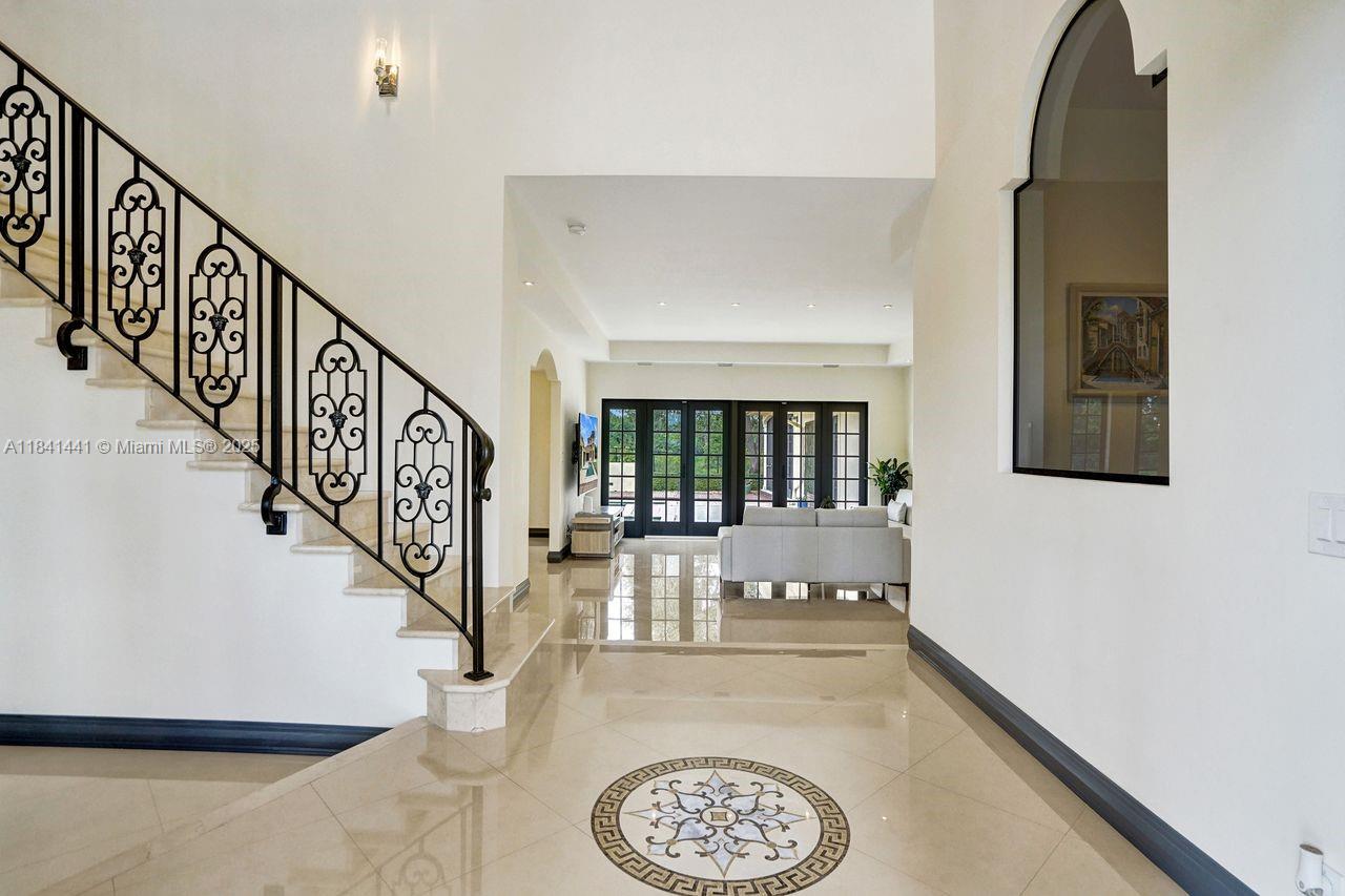 Davie, Florida, 33330, United States, 5 Bedrooms Bedrooms, ,5 BathroomsBathrooms,Residential,For Sale,1896833