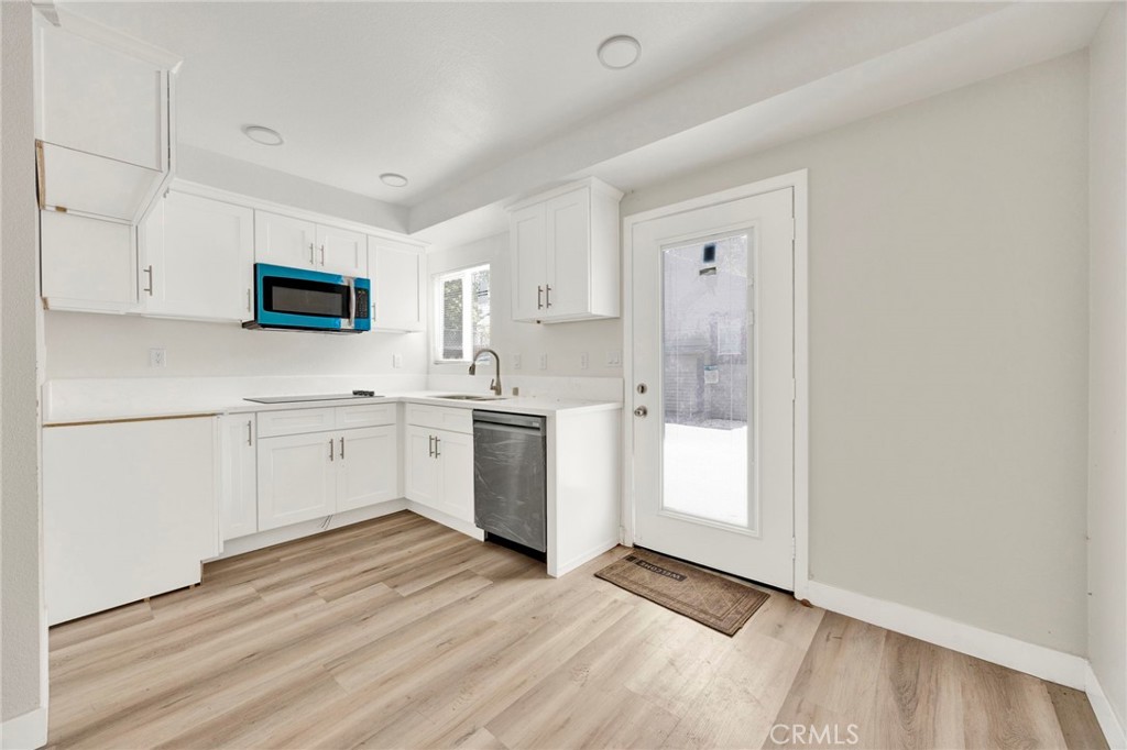 Pasadena, California, 91106, United States, ,Residential,For Sale,1895777