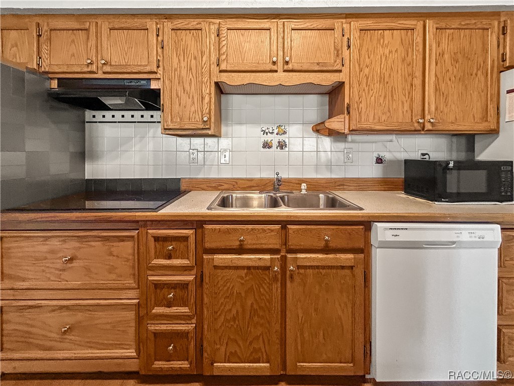 Homosassa, Florida, 34448, United States, 2 Bedrooms Bedrooms, ,2 BathroomsBathrooms,Residential,For Sale,1985744