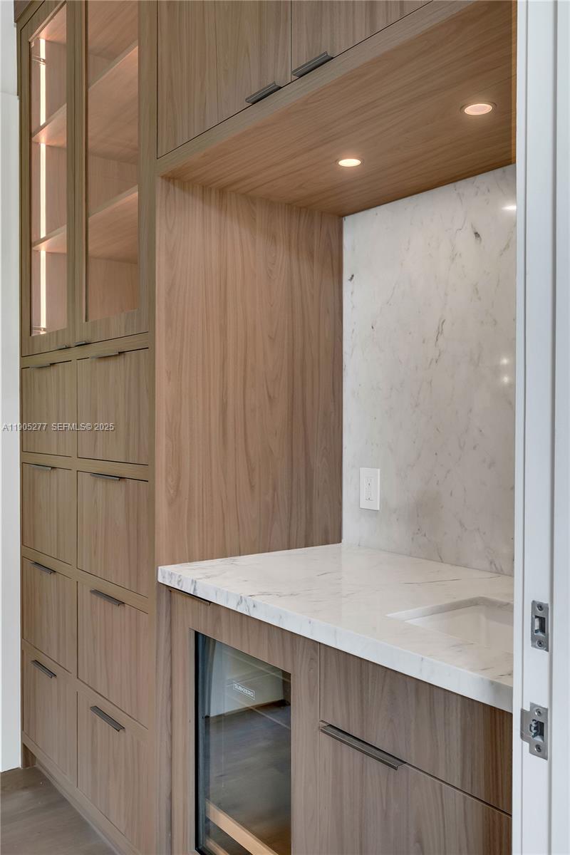 Miami, Florida, 33133, United States, 5 Bedrooms Bedrooms, ,6 BathroomsBathrooms,Residential,For Sale,1996975