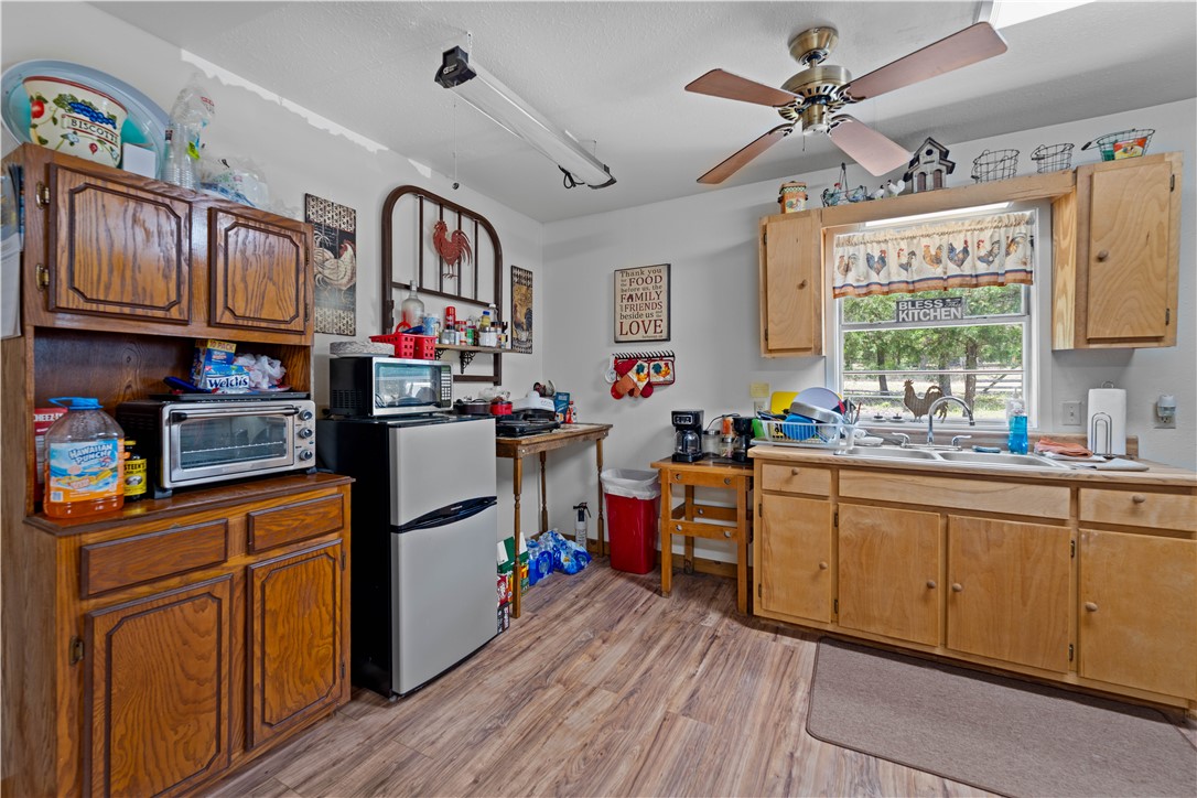 Midway, Texas, 75852, United States, 1 Bedroom Bedrooms, ,1 BathroomBathrooms,Residential,For Sale,1957289