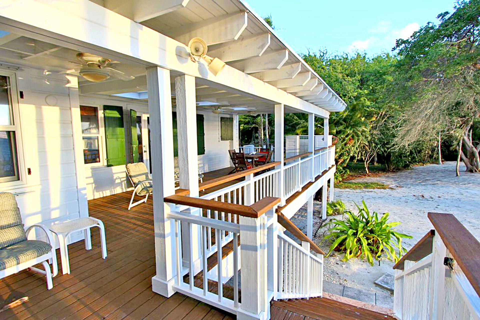 ISLAMORADA, Florida, 33070, United States, 3 Bedrooms Bedrooms, ,3 BathroomsBathrooms,Residential,For Sale,1837711