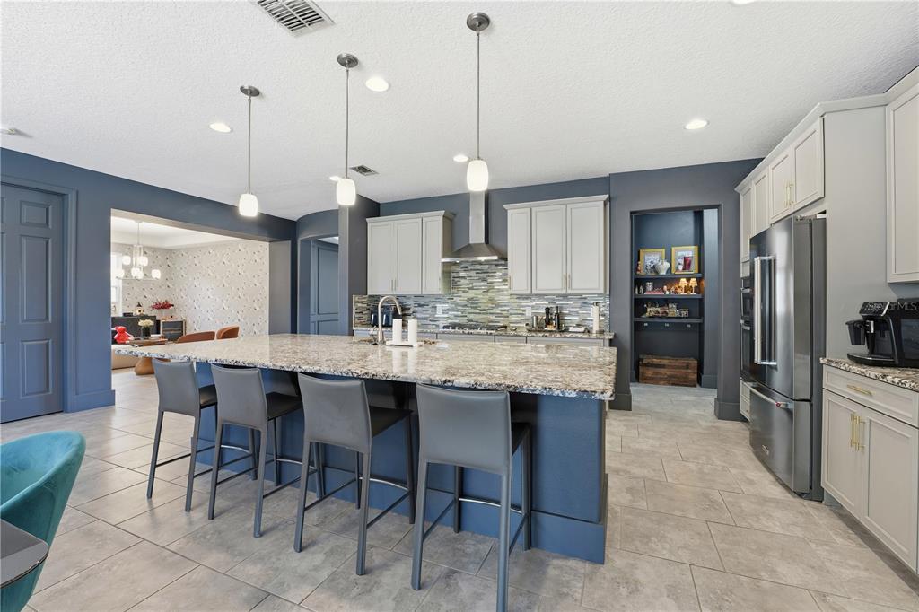 Winter Garden, Florida, 34787, United States, 5 Bedrooms Bedrooms, ,5 BathroomsBathrooms,Residential,For Sale,1987949