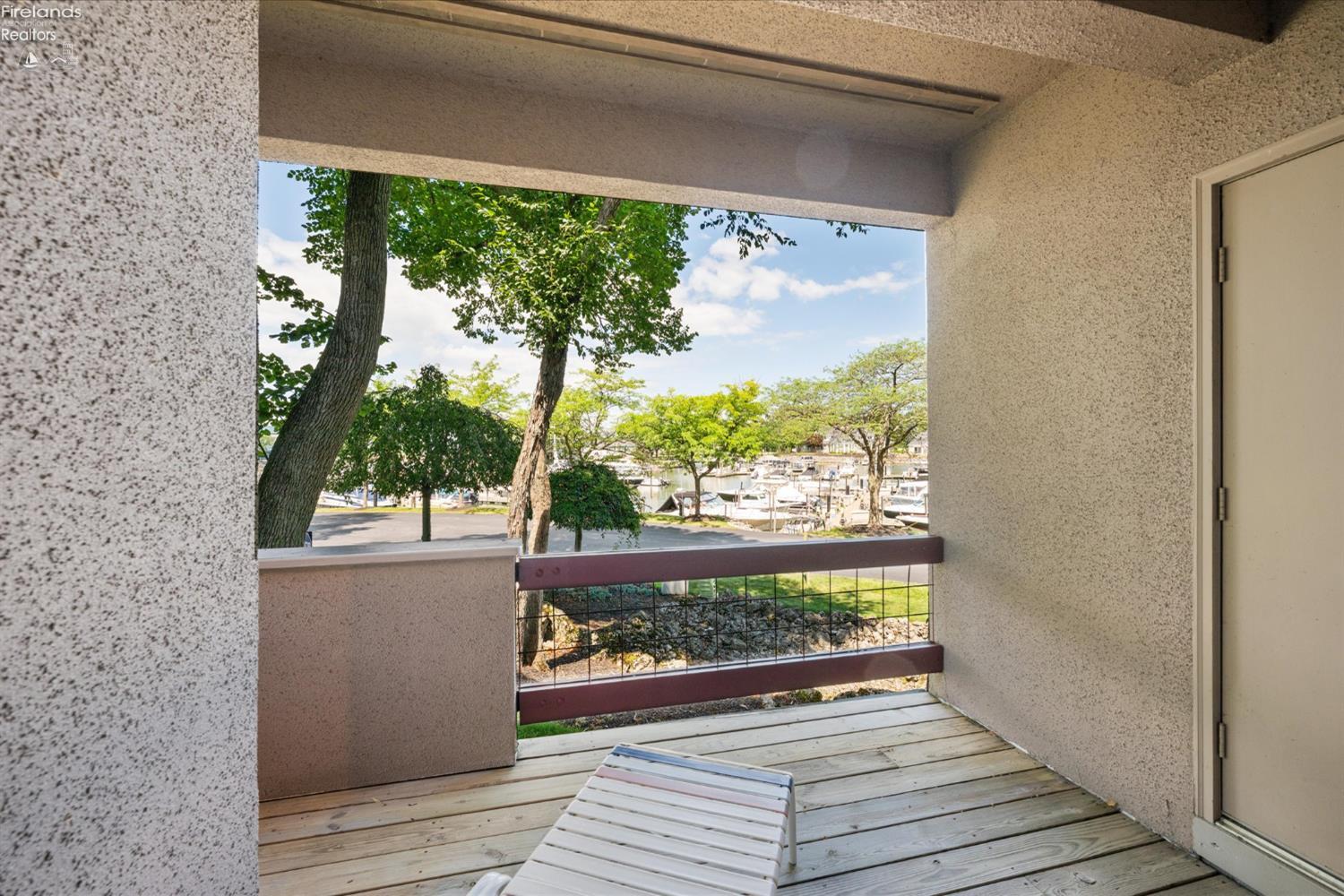 Port Clinton, Ohio, 43452, United States, 2 Bedrooms Bedrooms, ,3 BathroomsBathrooms,Residential,For Sale,1982032