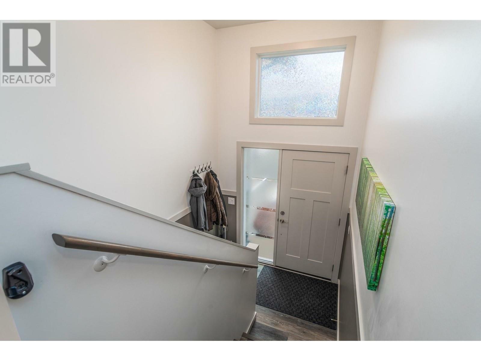 KELOWNA, British Columbia, V1X 2H2, CA, 3 Bedrooms Bedrooms, ,3 BathroomsBathrooms,Residential,For Sale,1839234