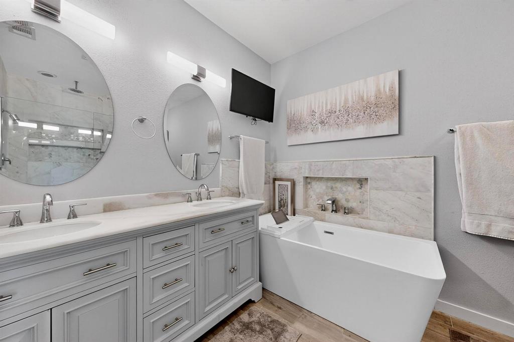 Dallas, Texas, 75204, United States, 3 Bedrooms Bedrooms, ,3 BathroomsBathrooms,Residential,For Sale,1936936