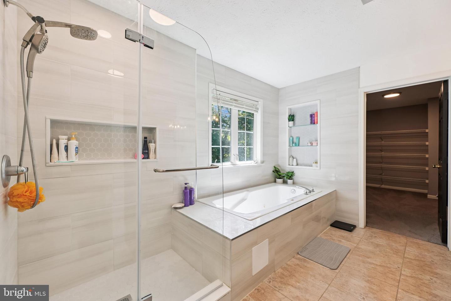 Waldorf, Maryland, 20603, United States, 4 Bedrooms Bedrooms, ,4 BathroomsBathrooms,Residential,For Sale,1918703