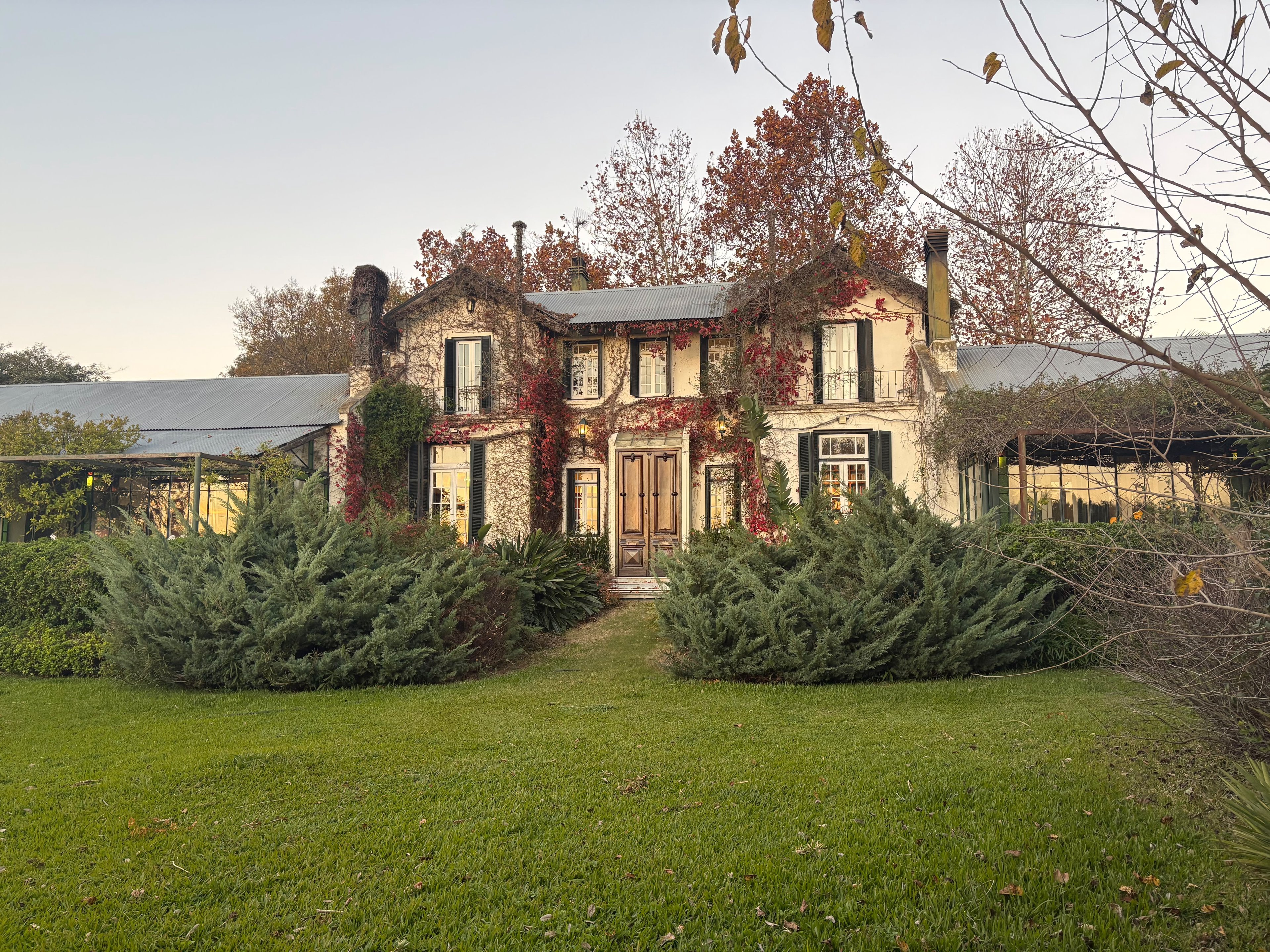  Sunset Horizons: A Historic-Inspired Signature Estate by the River - 物件實景