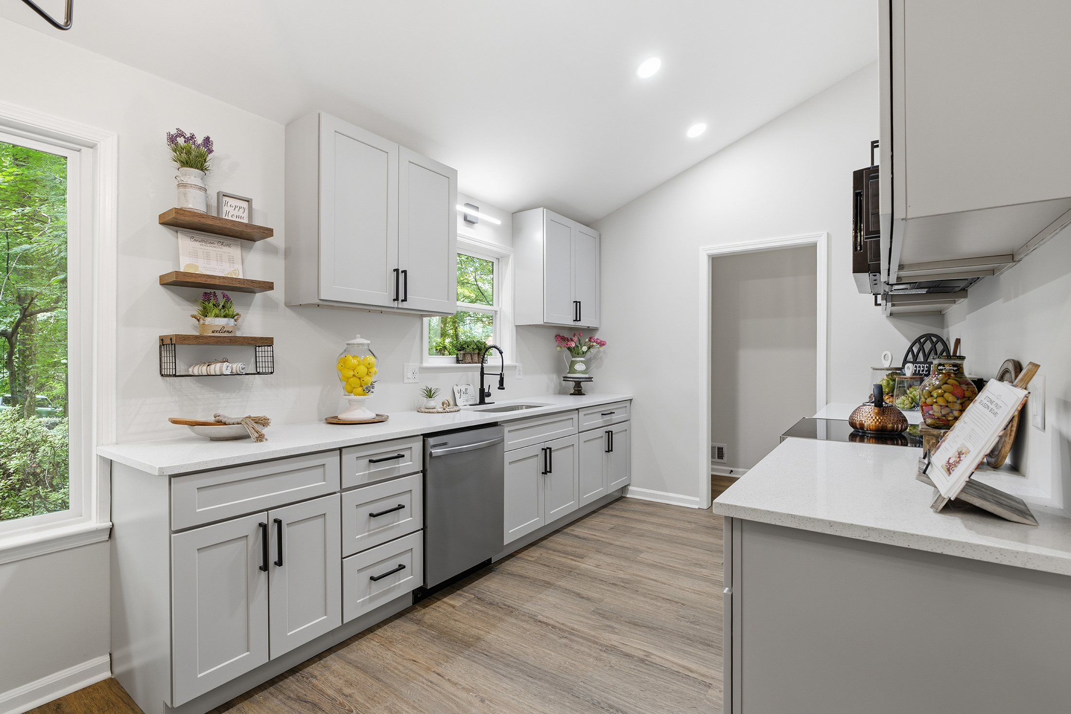  Completely Renovated and Move-In Ready East Cobb Home - 物件實景