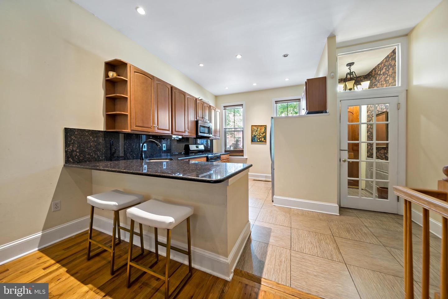 Philadelphia, Pennsylvania, 19130, United States, 3 Bedrooms Bedrooms, ,5 BathroomsBathrooms,Residential,For Sale,1908889