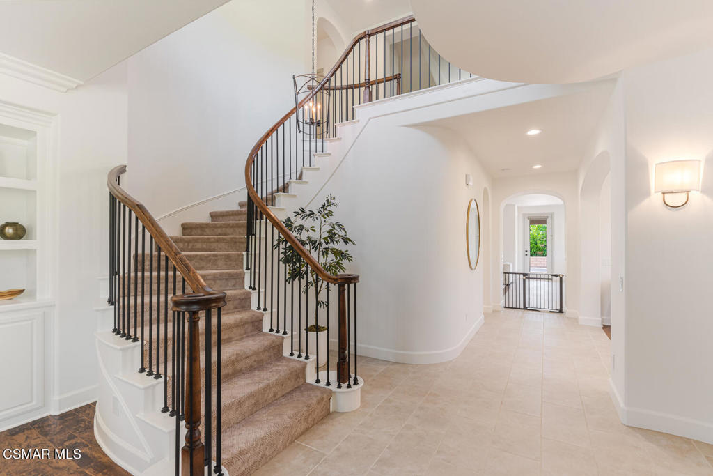 Simi Valley, California, 93065, United States, 4 Bedrooms Bedrooms, ,4 BathroomsBathrooms,Residential,For Sale,1978928