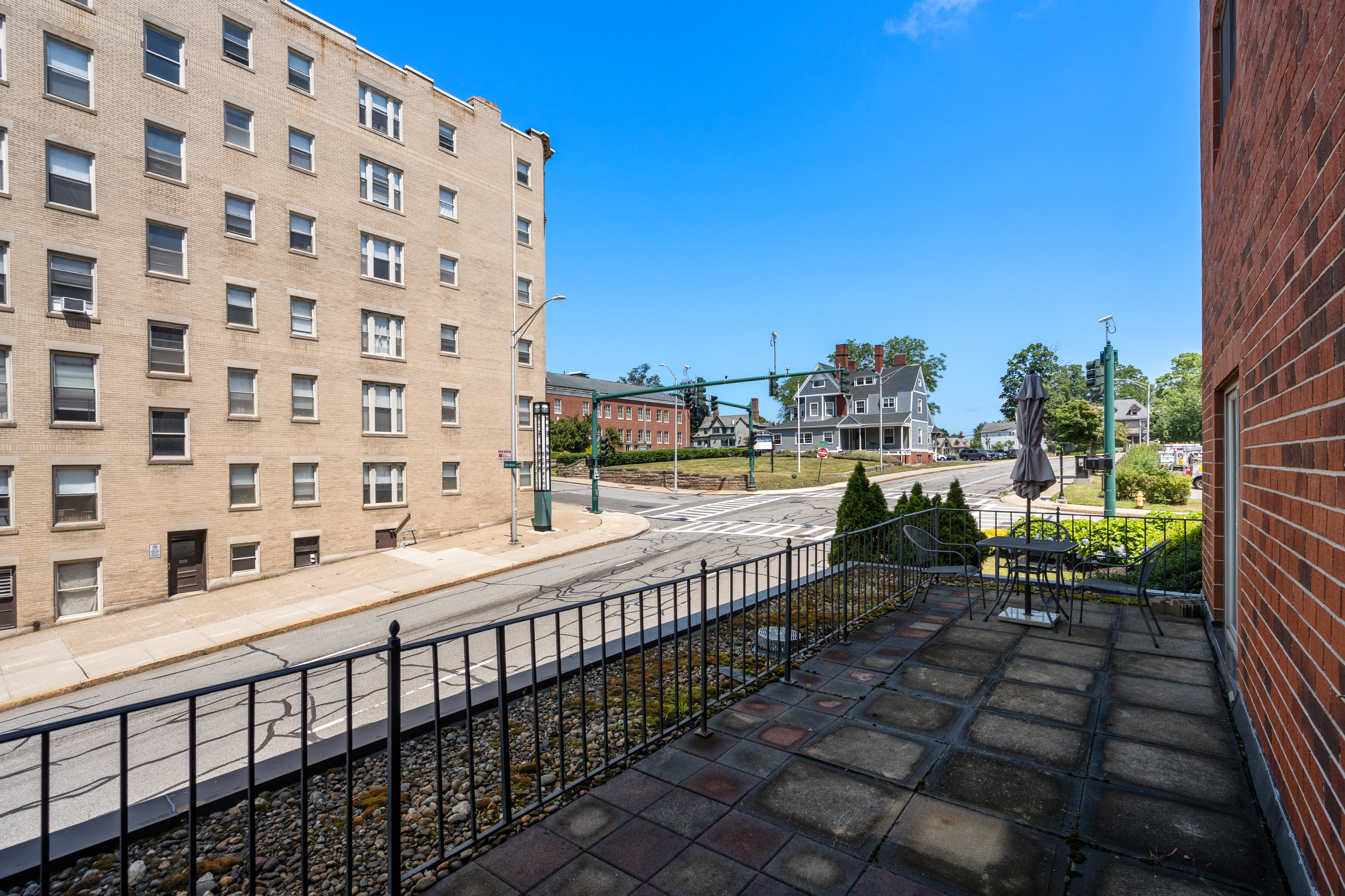  44 Elm, Unit 102, Worcester, MA, 01690 - 物件實景