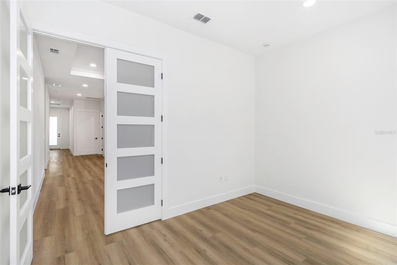 ST PETERSBURG, Florida, 33714, United States, 4 Bedrooms Bedrooms, ,3 BathroomsBathrooms,Residential,For Sale,2022051