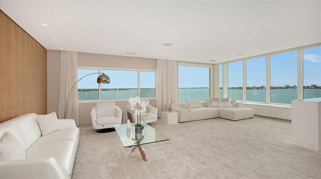 Sarasota, Florida, 34236, United States, 2 Bedrooms Bedrooms, ,2 BathroomsBathrooms,Residential,For Sale,1960726